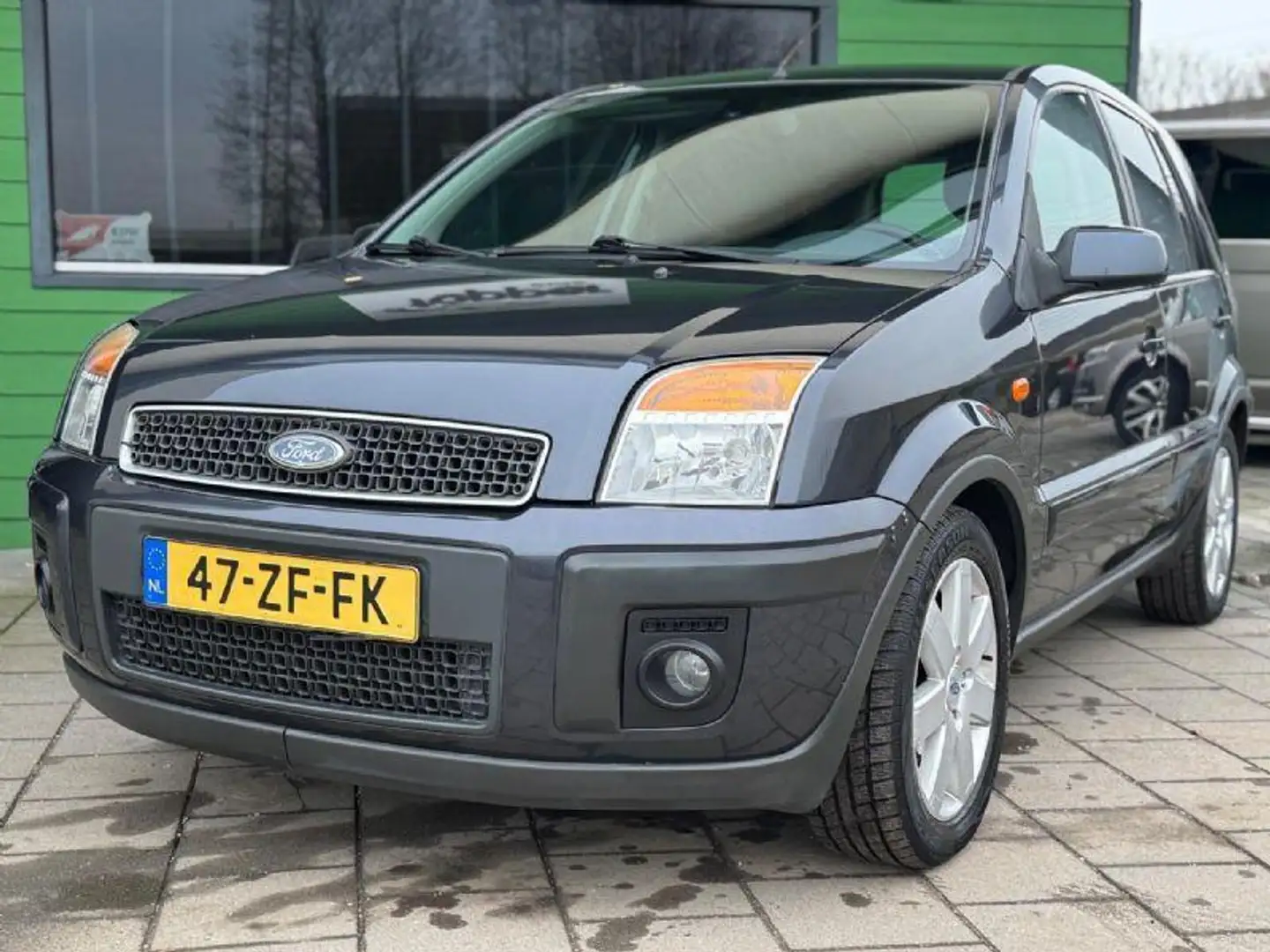 Ford Fusion 1.6-16V Futura / Automaat / Nieuwe APK / Szary - 2