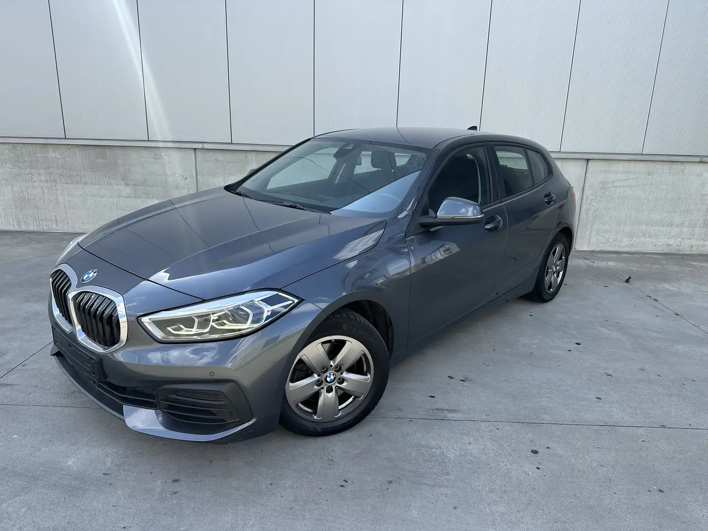 BMW 116 d AdBlue BUSINESS PACK Gris - 1