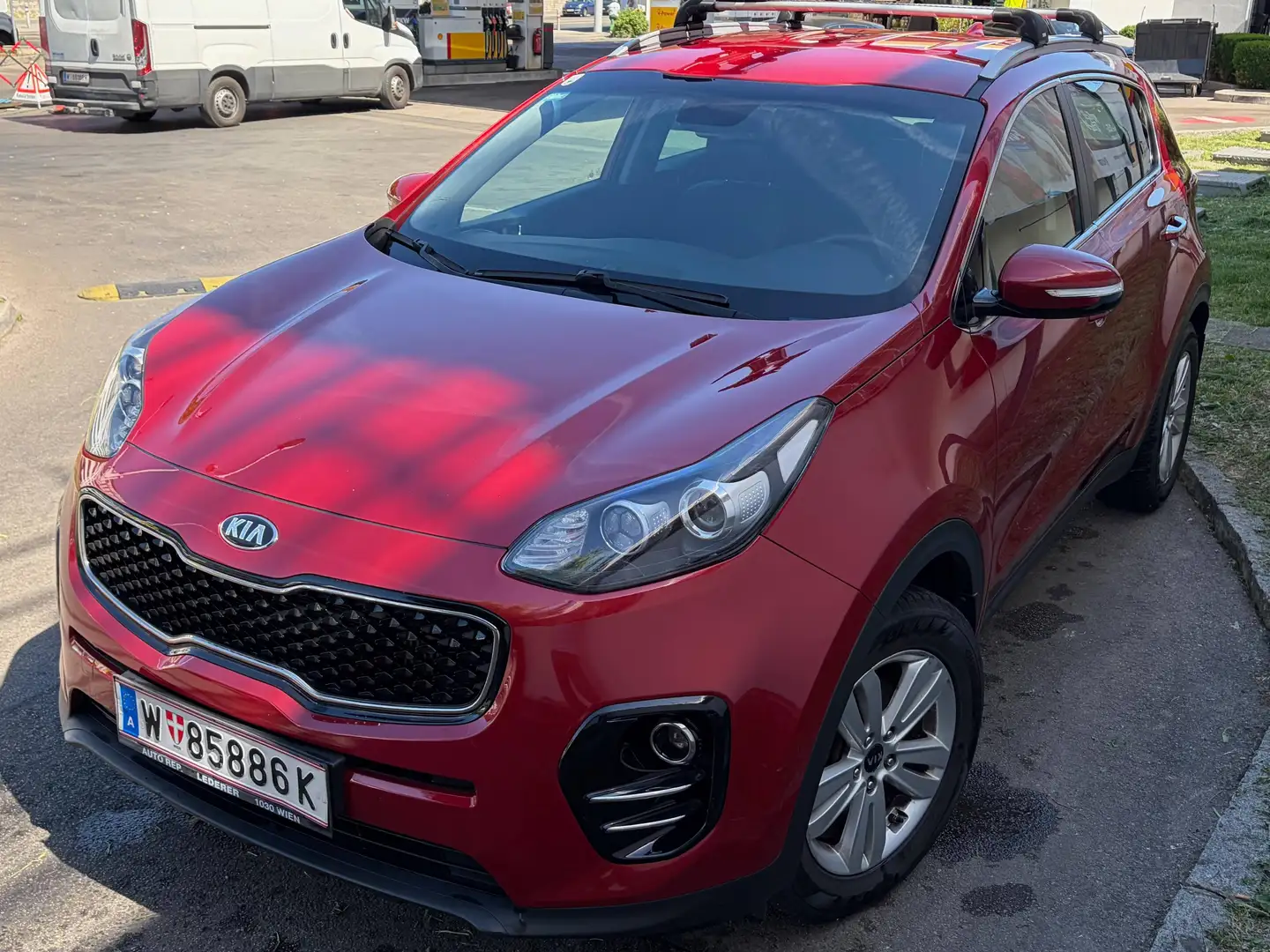 Kia Sportage Sportage 1,7 CRDI ISG Gold Gold Rot - 1