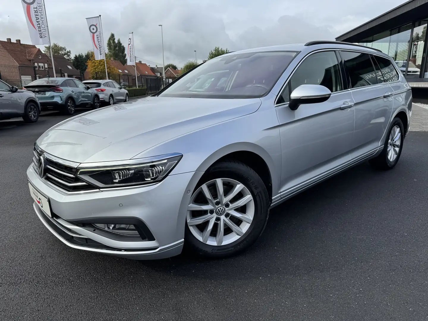 Volkswagen Passat Variant Passat Variant 2.0 TDI/1eig/87000km/leder/pano/ Zilver - 1