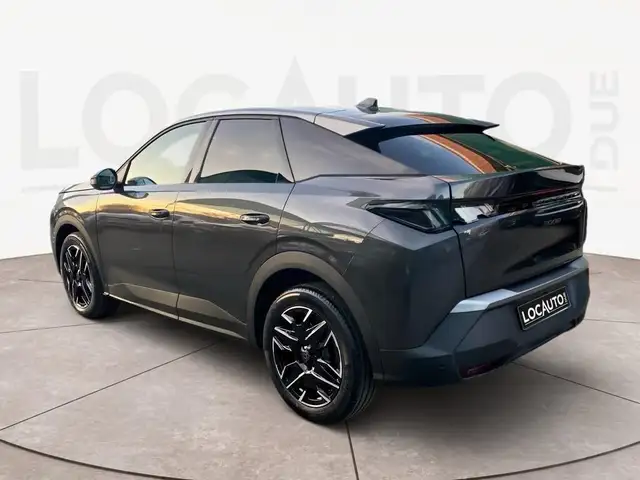 Peugeot 3008 view 5