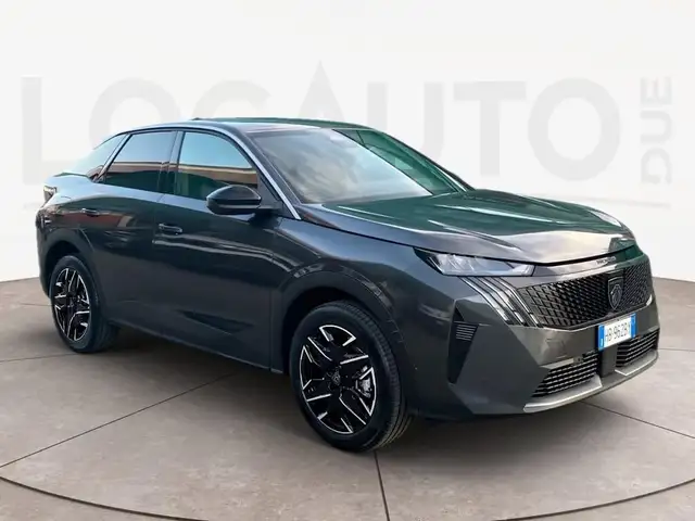 Peugeot 3008 view 3