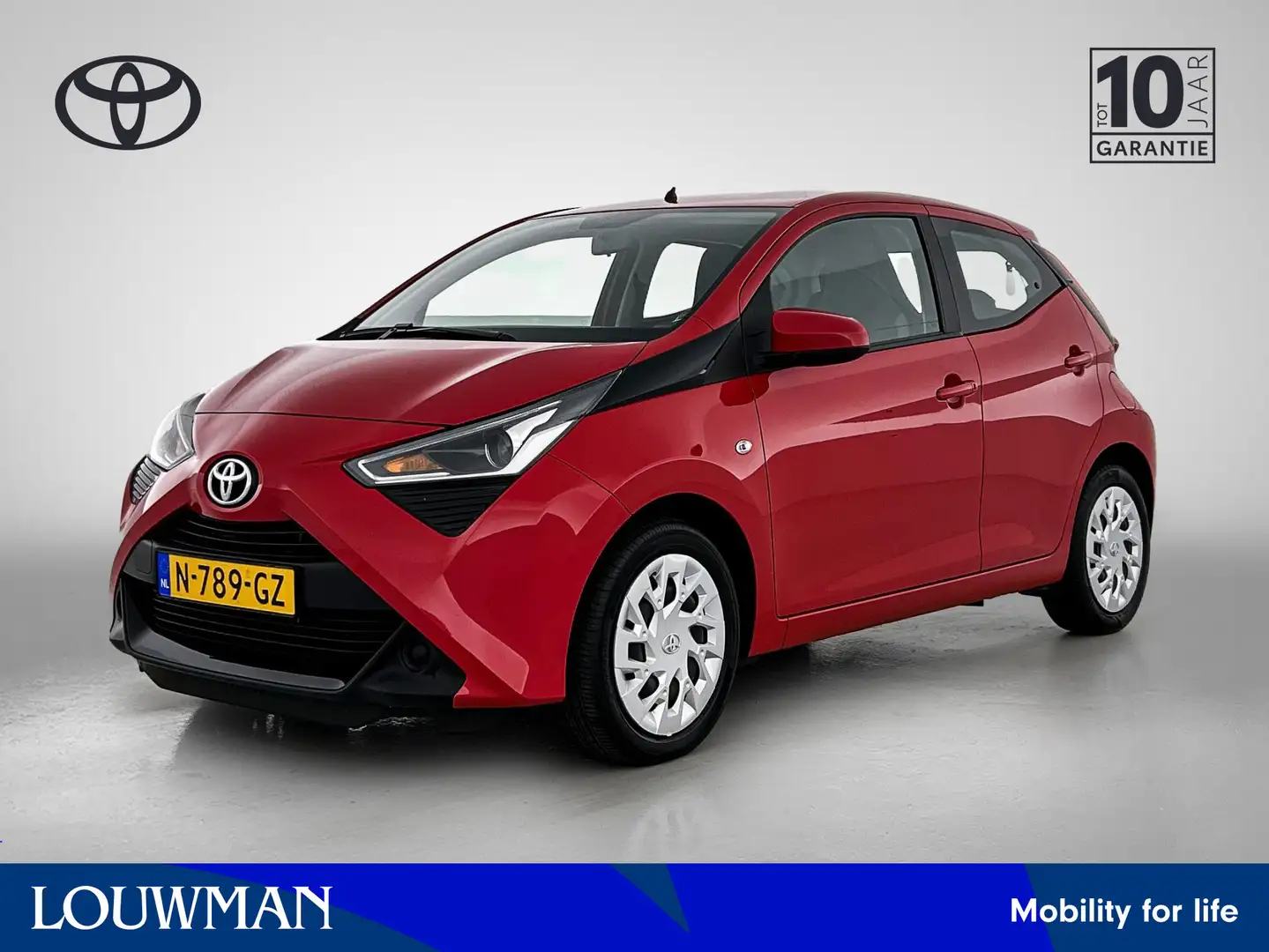Toyota Aygo 1.0 VVT-i x-play Rood - 1