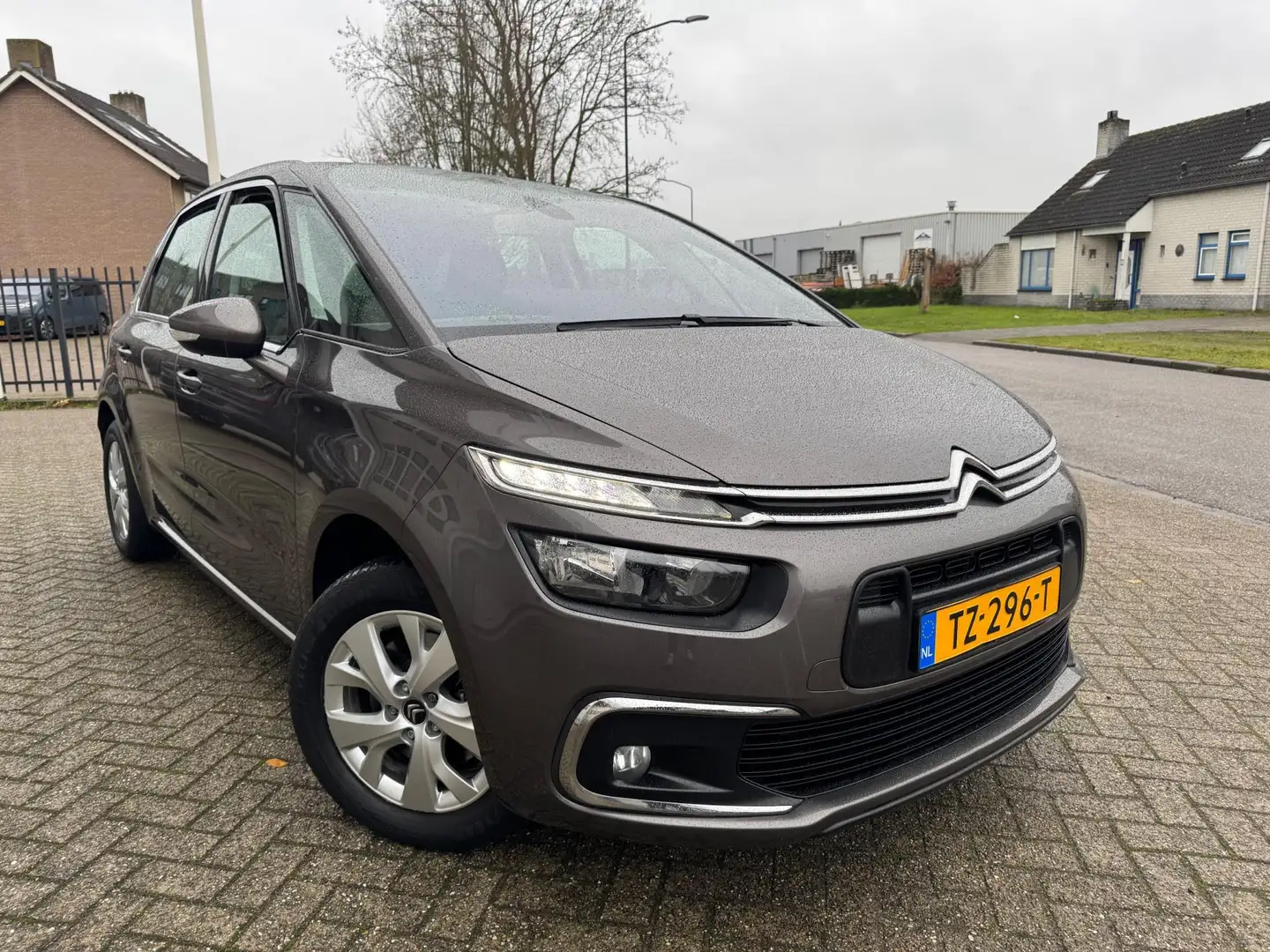 Citroen C4 Picasso 1.6 THP Feel AUTOMAAT, Camera,Trkhaak Brun - 2