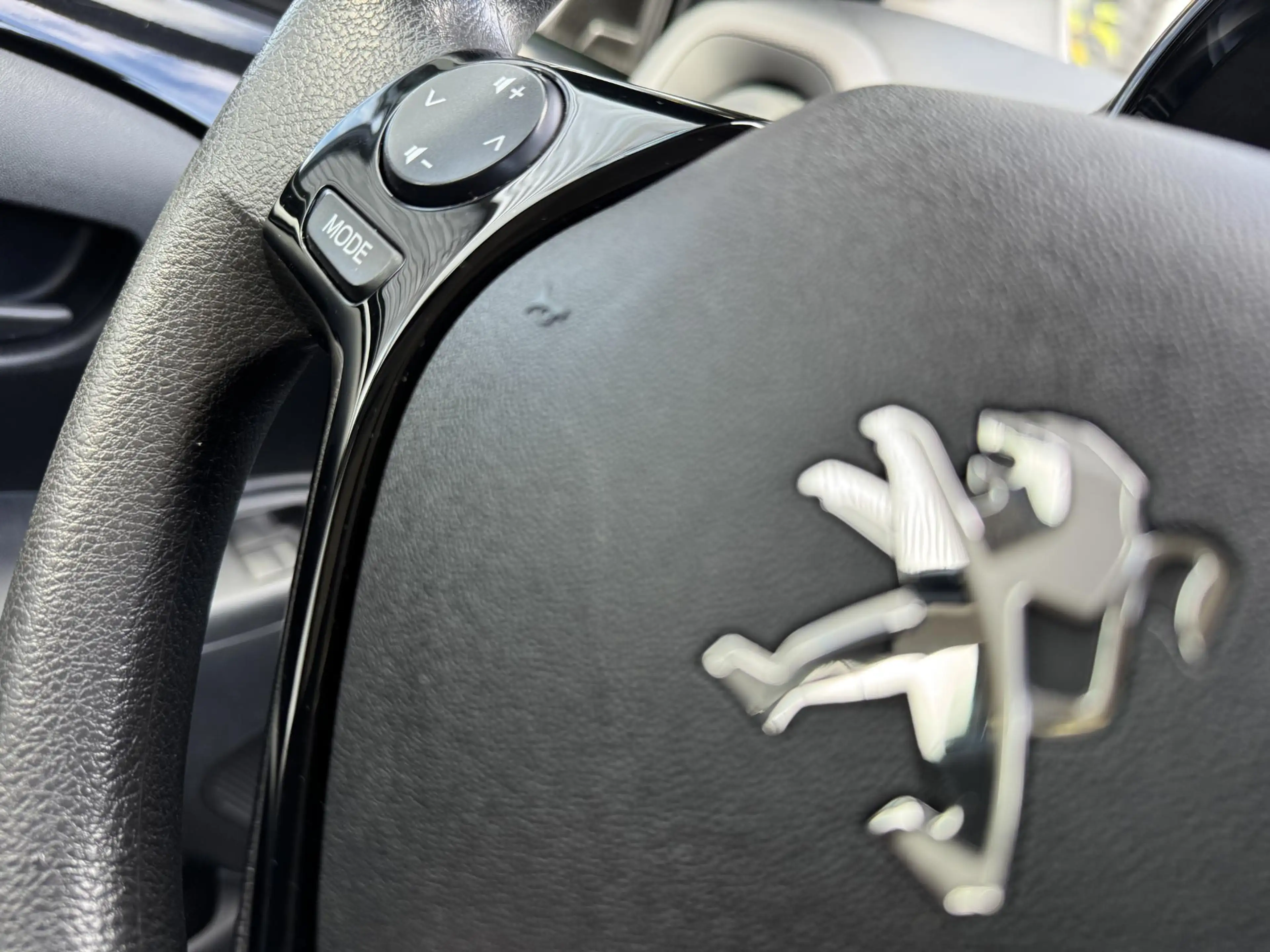 Peugeot 108 1.0 e-VTi Active Camera/Carplay/NL-auto/43dkm... — photo 27