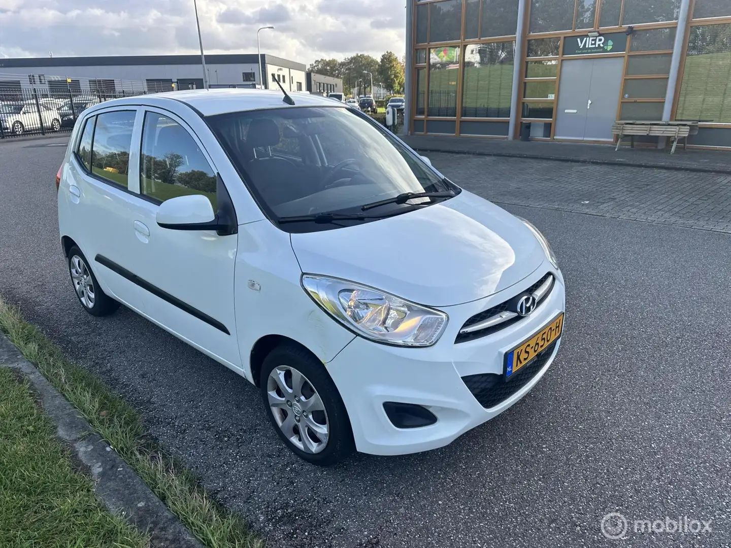 Hyundai i10 1.1 i-Drive Cool airco Blanc - 1