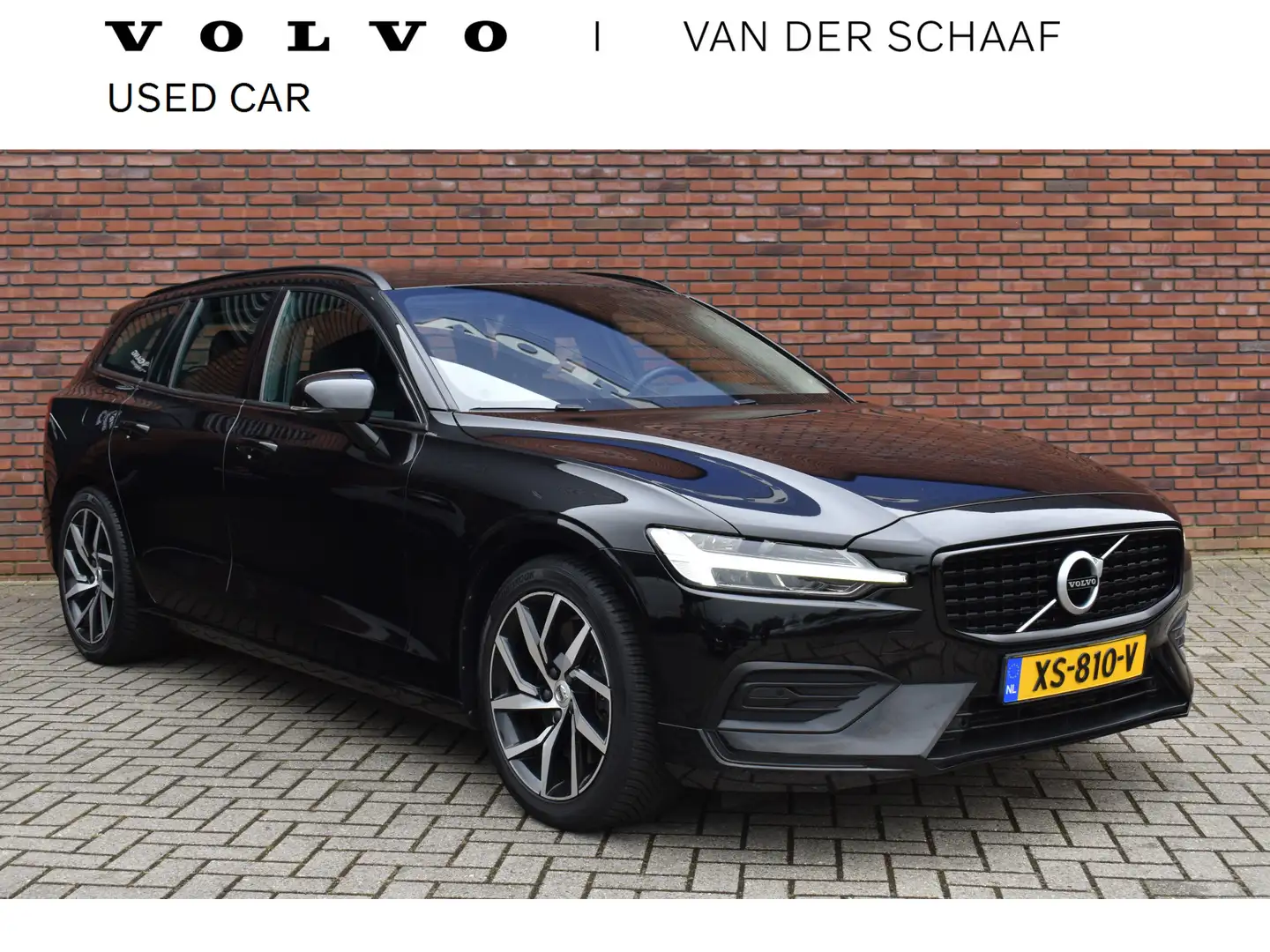 Volvo V60 T5 250PK Automaat Momentum | BLIS | DAB | Parkeerc Zwart - 1