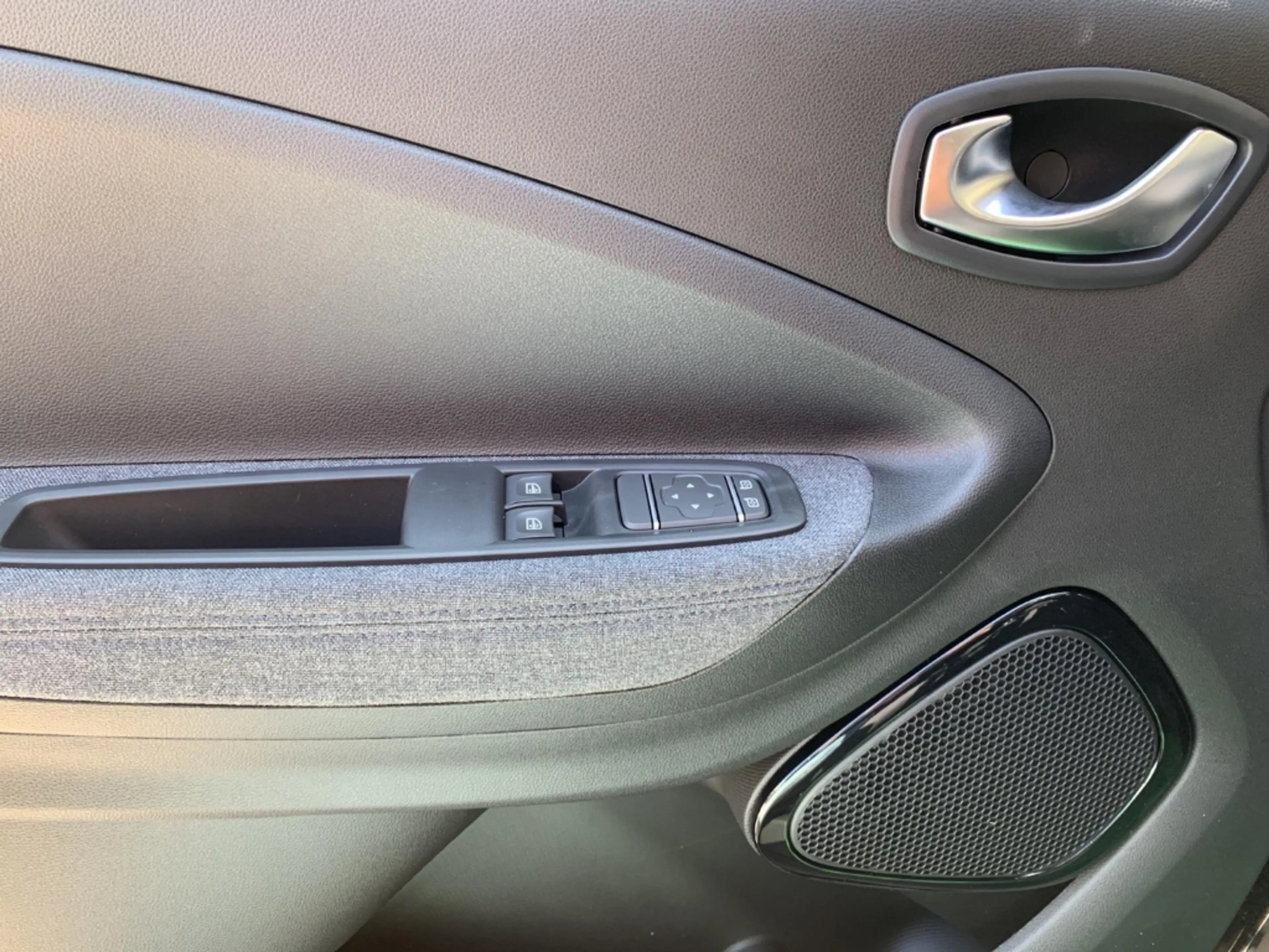 Renault ZOE EXPERIENCE R110 Z.E. 50 Experience CCS+SHZ+ — photo 12