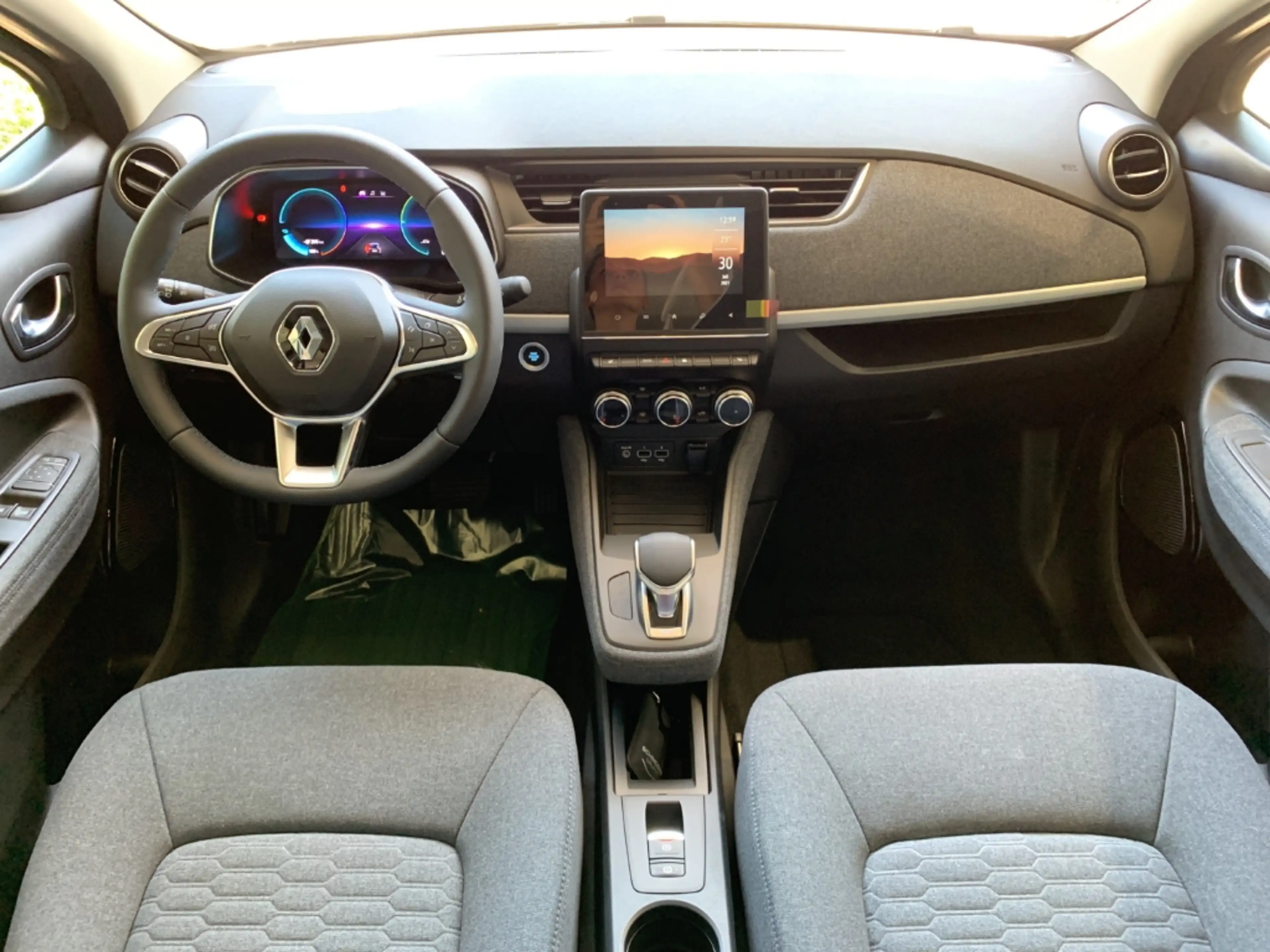 Renault ZOE EXPERIENCE R110 Z.E. 50 Experience CCS+SHZ+ — photo 10
