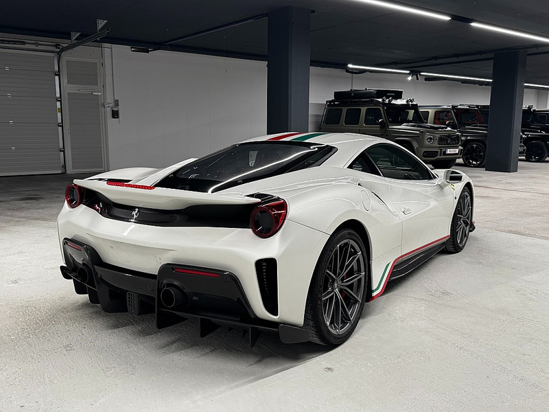 Ferrari 488 GTB PISTA ATELLIER — photo 3
