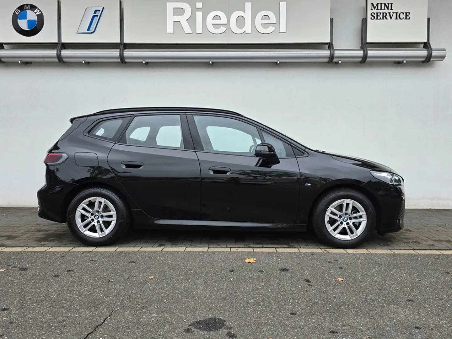 BMW 218 i Active Tourer M Sportpaket*DA+*Head-Up*h/k* Noir - 2