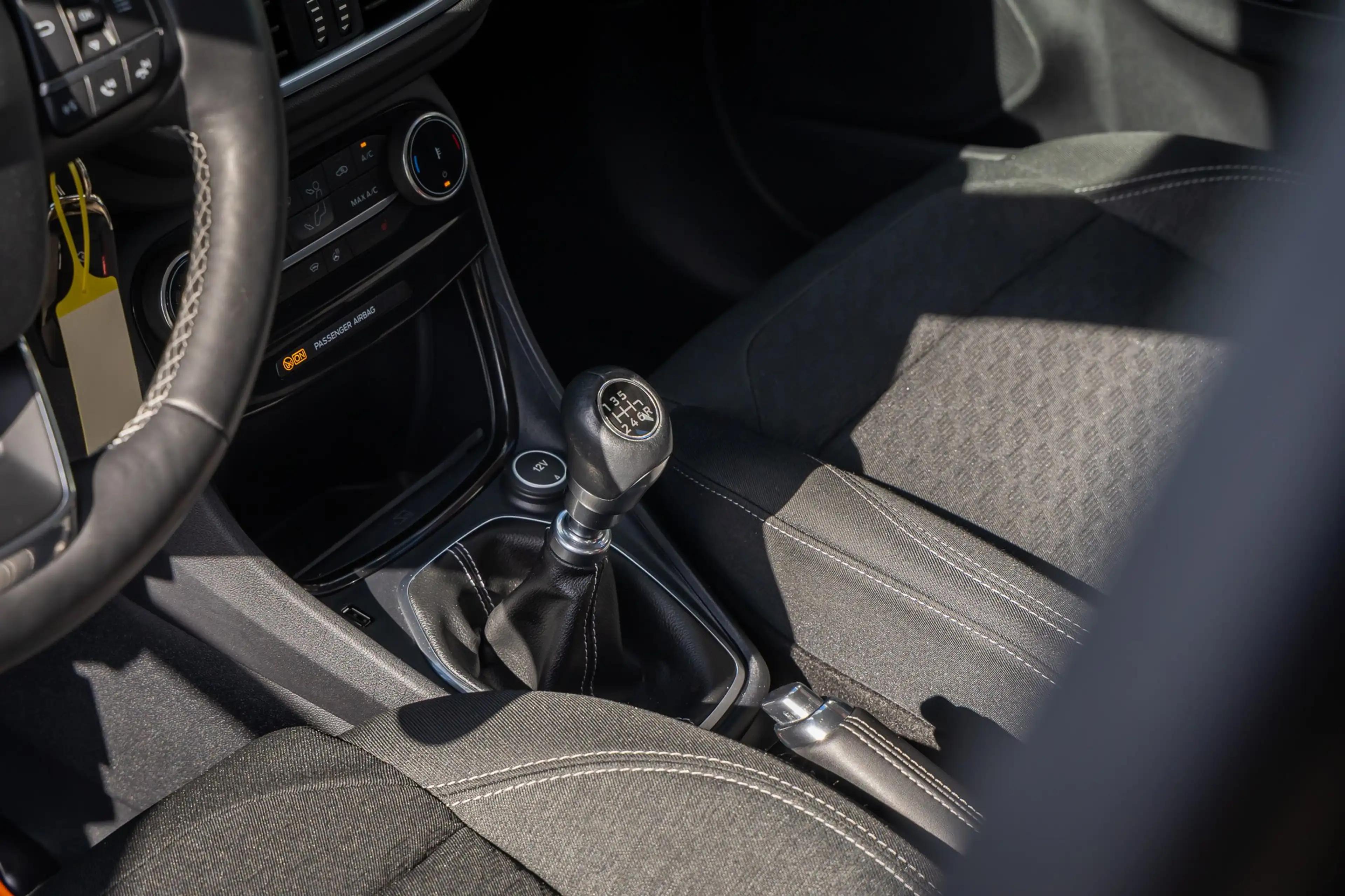 Ford Puma 1.0 EcoBoost Hybrid Titanium | Stoel/Stuur/Voorrui — photo 31