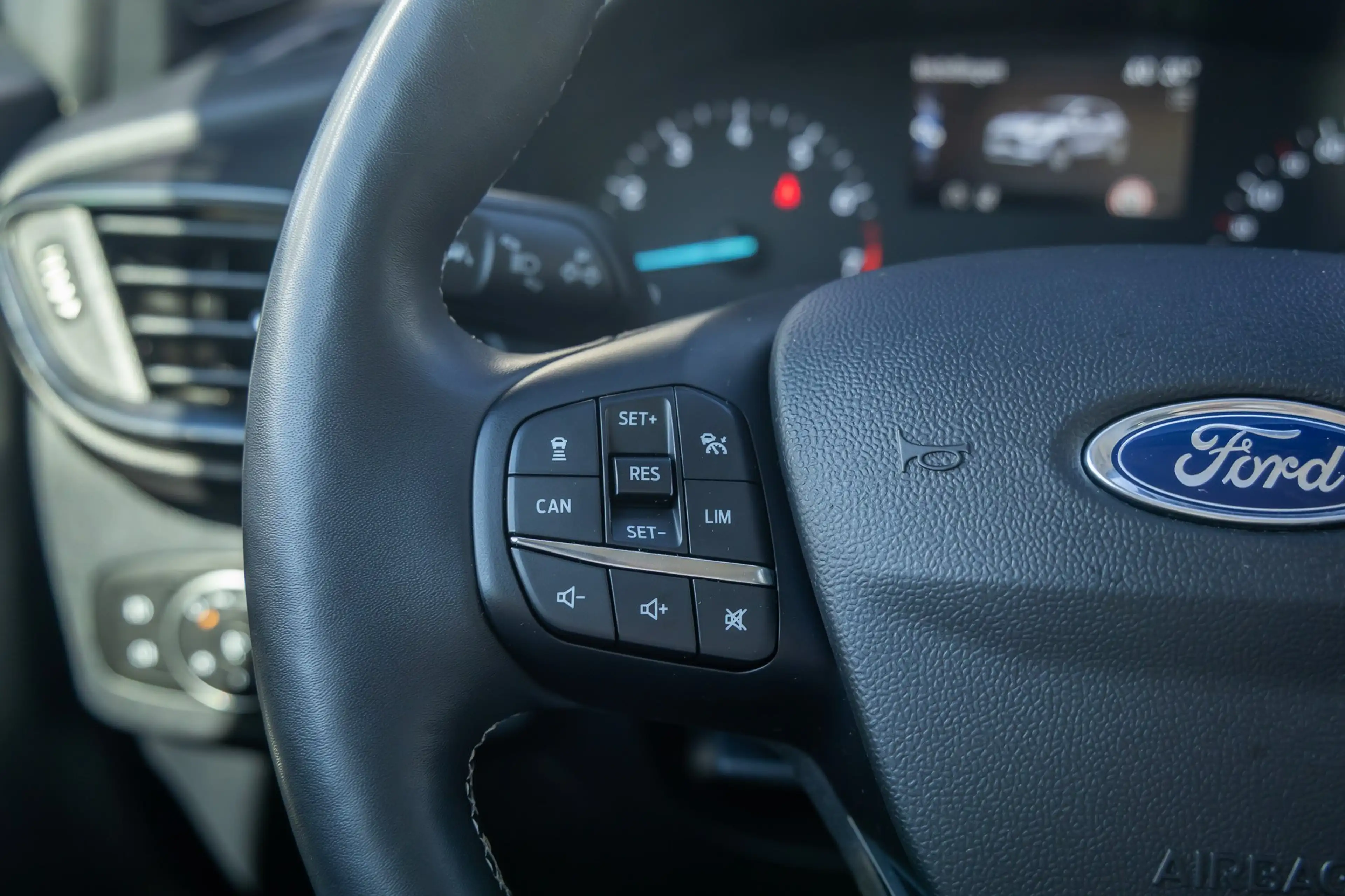 Ford Puma 1.0 EcoBoost Hybrid Titanium | Stoel/Stuur/Voorrui — photo 22