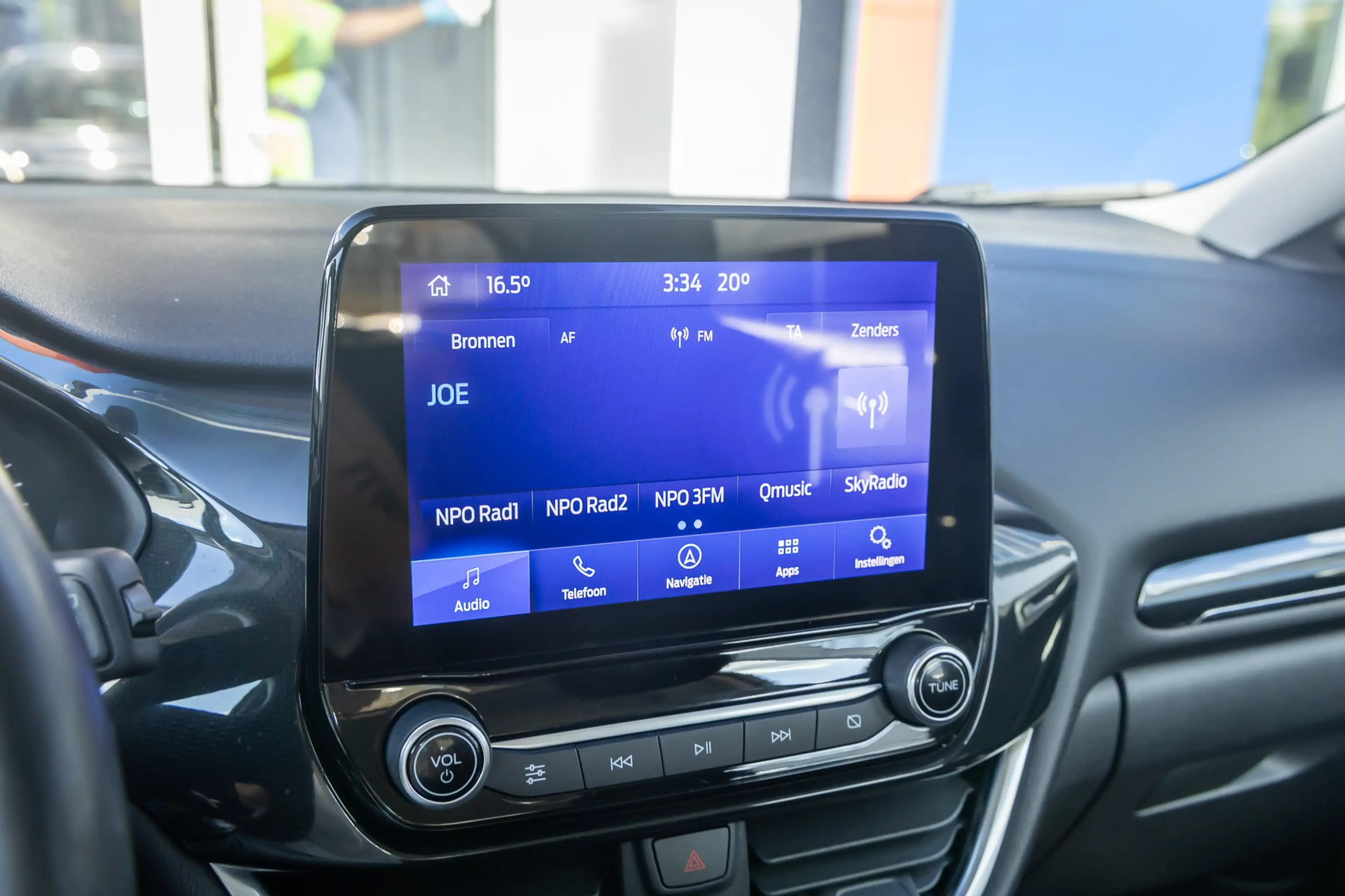 Ford Puma 1.0 EcoBoost Hybrid Titanium | Stoel/Stuur/Voorrui — photo 35