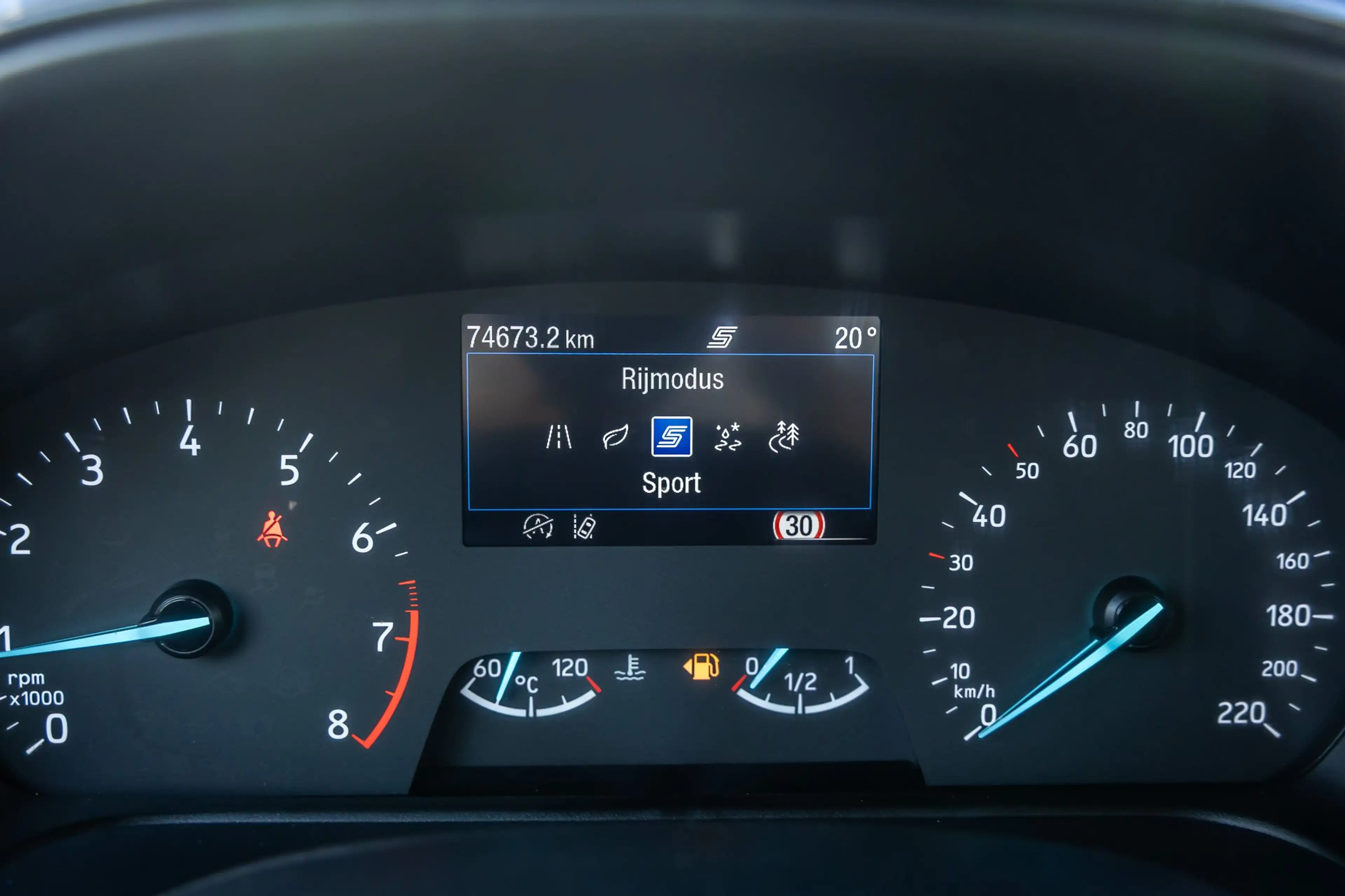 Ford Puma 1.0 EcoBoost Hybrid Titanium | Stoel/Stuur/Voorrui — photo 24