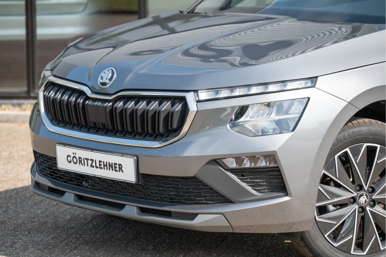 Skoda Kamiq 1.0 TSI DSG Drive | Sportstoelen | Navi by App | S Gris - 2