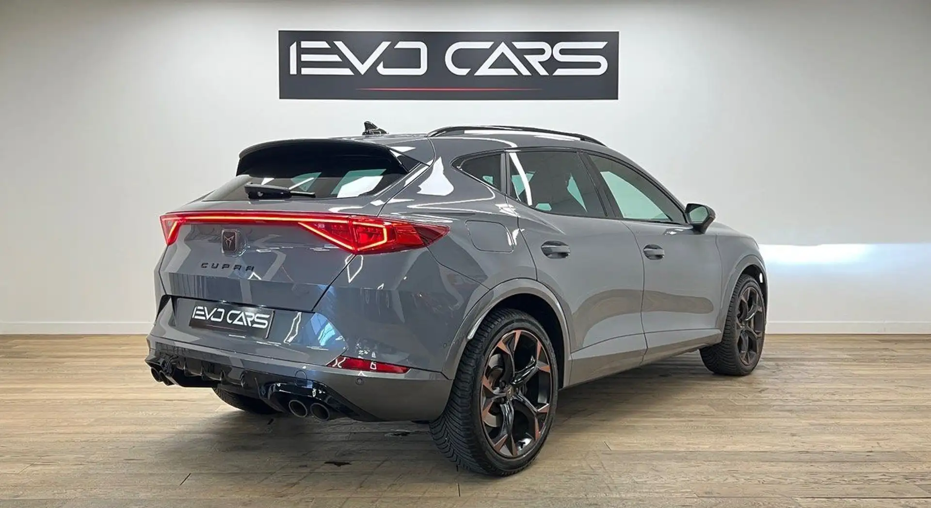 CUPRA Formentor 2.0 TSI 310ch VZ DSG7 4Drive / Beats Audio / Camér Gris - 2