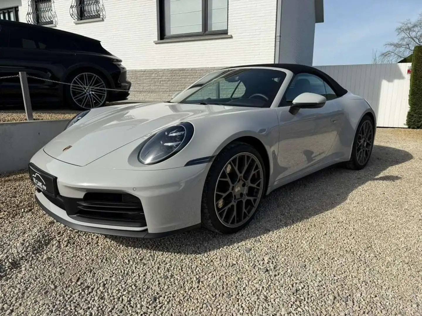 Porsche 992 Cabrio model 25 alle opties, volleder,18way seats Grijs - 1