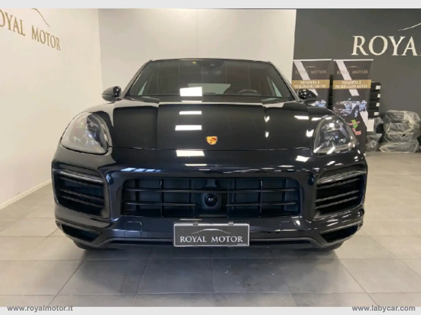 Porsche Cayenne Coupè 3.0 V6 E-Hybrid Nero - 2