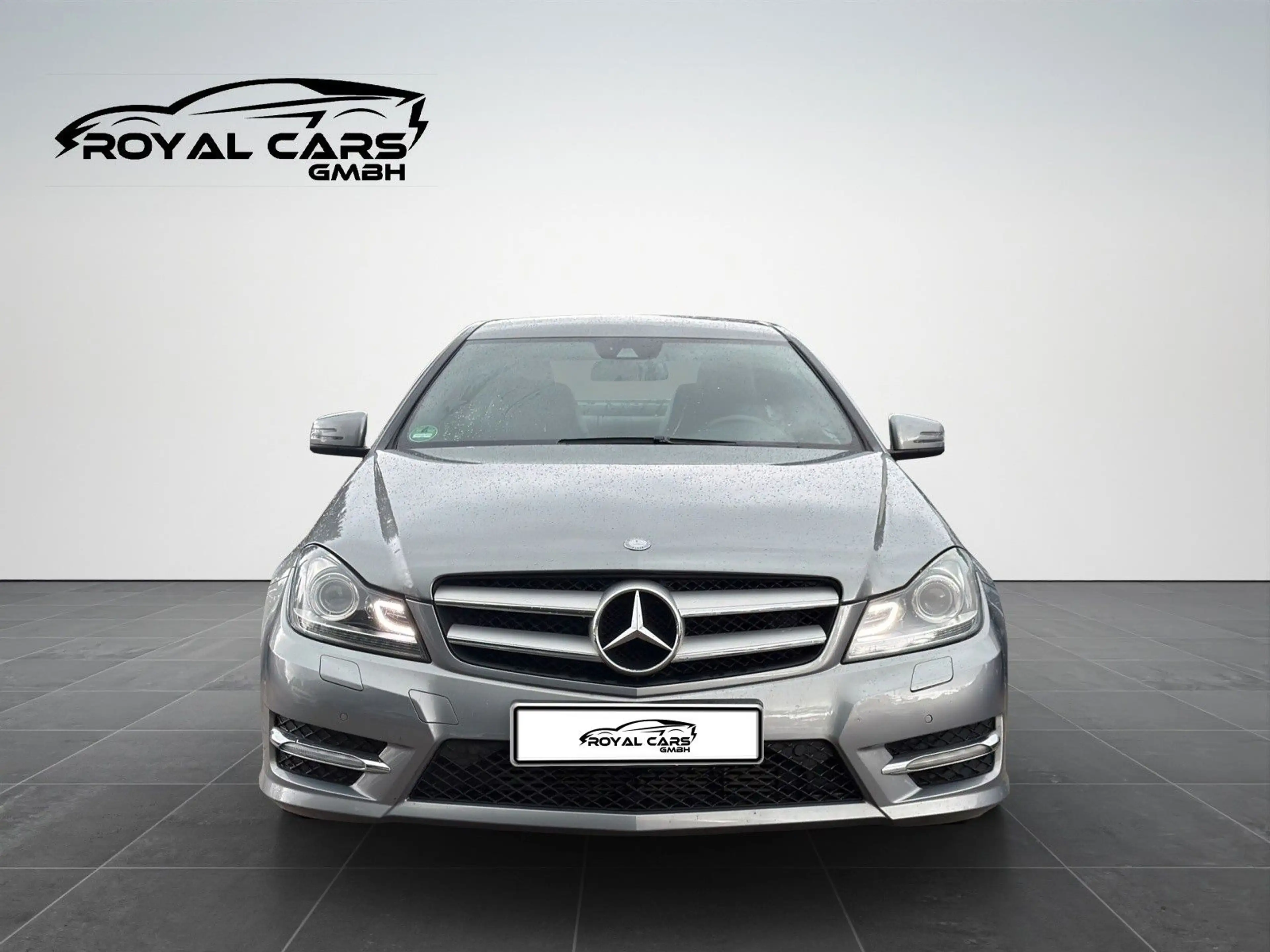 Mercedes-Benz C 250 Coupe AMG LINE NAVI*XENON*SHZ*LEDER*PDC* — photo 2