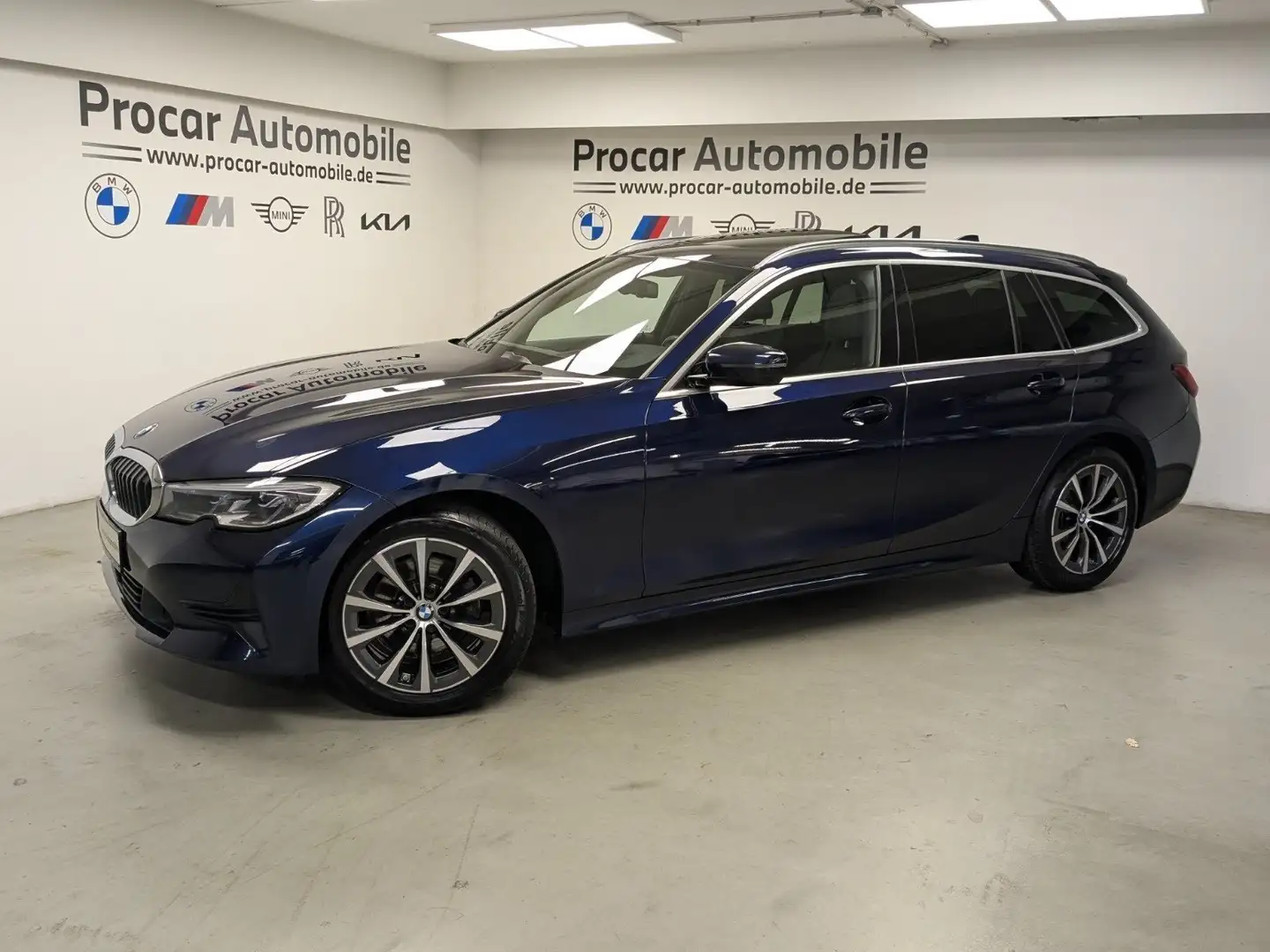 BMW 320 d Touring Laser Pano ACC HuD PDC DAB Blau - 2