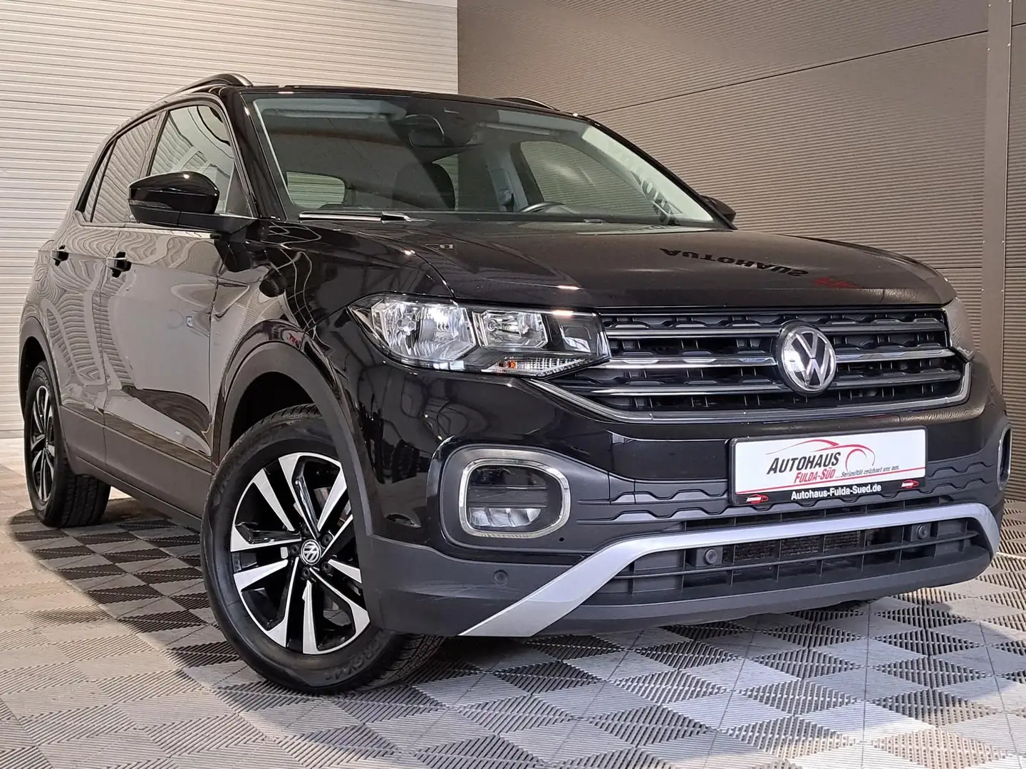 Volkswagen T-Cross United°ACC°RFK°Spur°TWA°Shzg°Navi°DAB°BT Чорний - 1