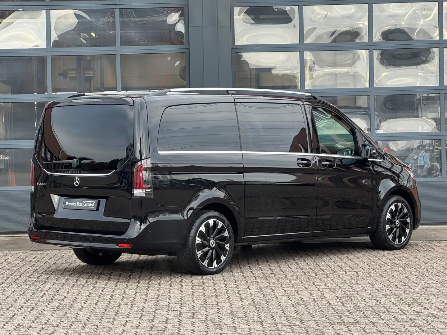 Mercedes-Benz V 220 V 220d L Avantgarde | 7-Persoons | Incl. BTW/BPM | Noir - 2