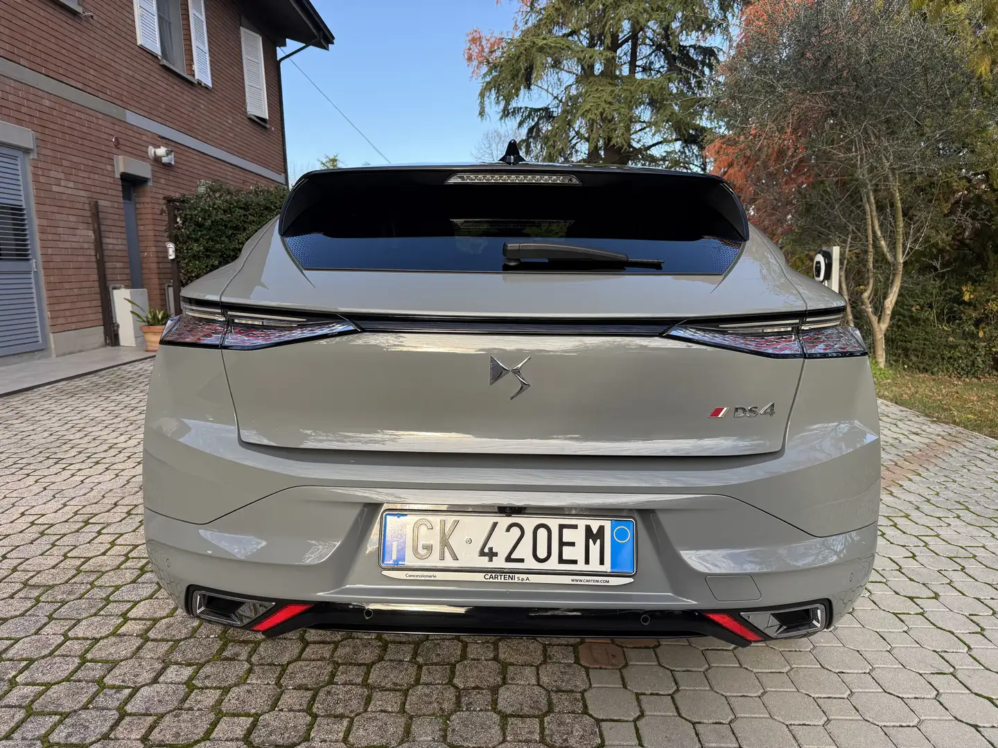 DS Automobiles DS 4 DS4 1.6 puretech Performance Line+ 180cv auto Grigio - 1