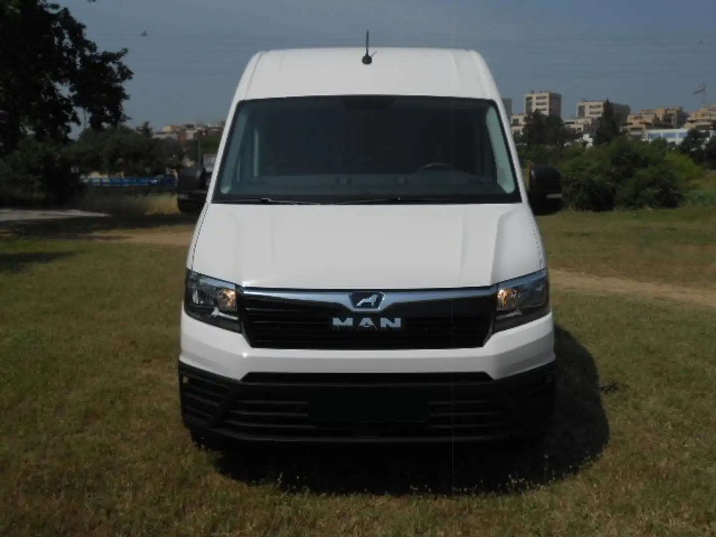MAN TGE 3.140 Chasis cabina cowl Larga 3.0t Aut. 140 Blanc - 2