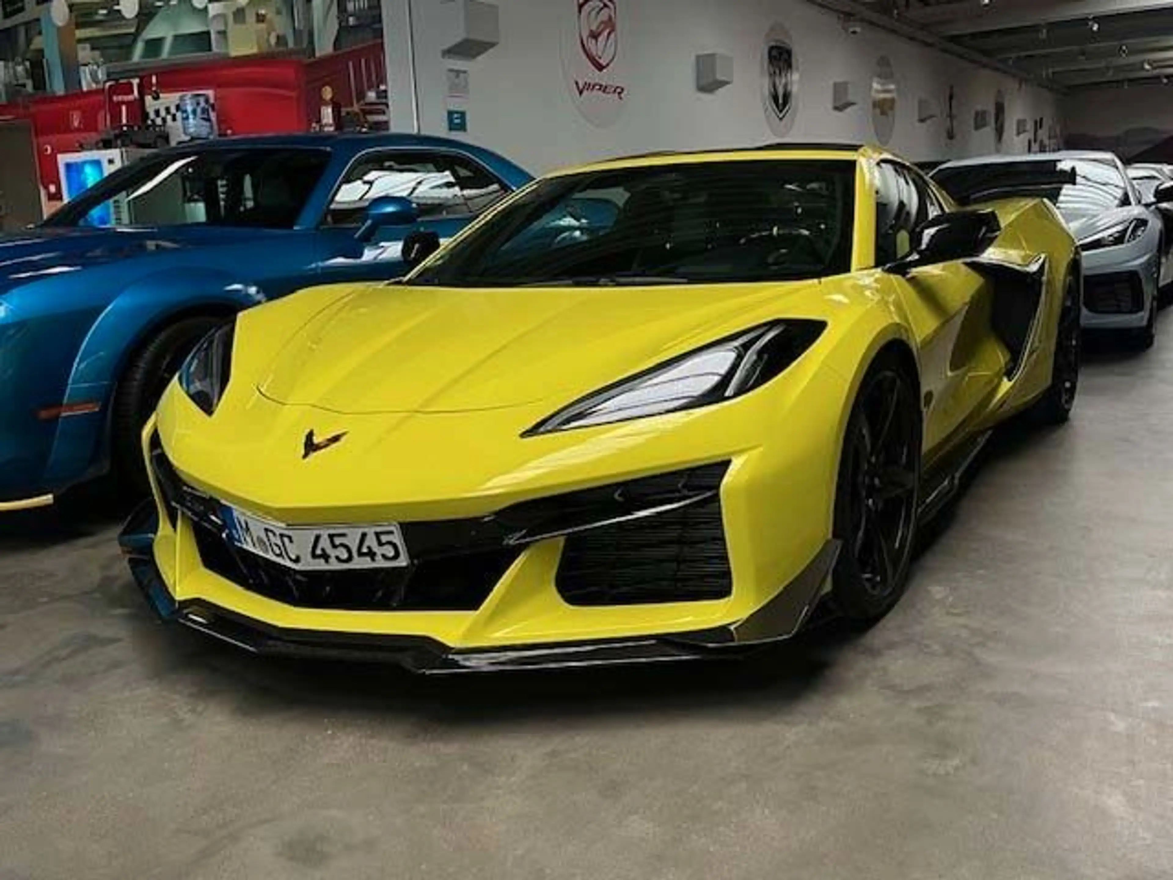 Corvette Z06 C8 Corvette Z06 Coupe Z07 Carbon-Sportauspuff-KW — photo 4