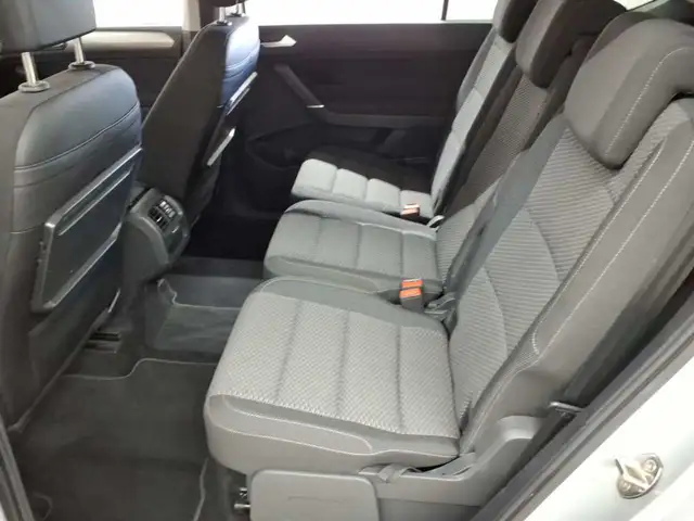 Volkswagen Touran view 13