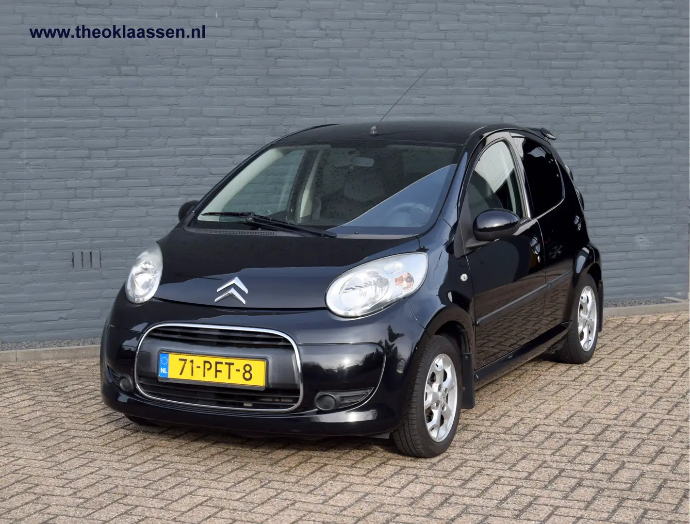 Citroen C1 1.0-12V Exclusive Airco PDC lichtmetaal 1/2 leer Zwart - 2
