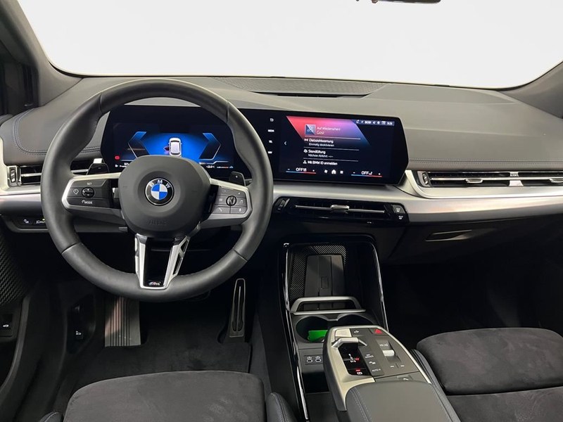BMW 218 M Sport — photo 12
