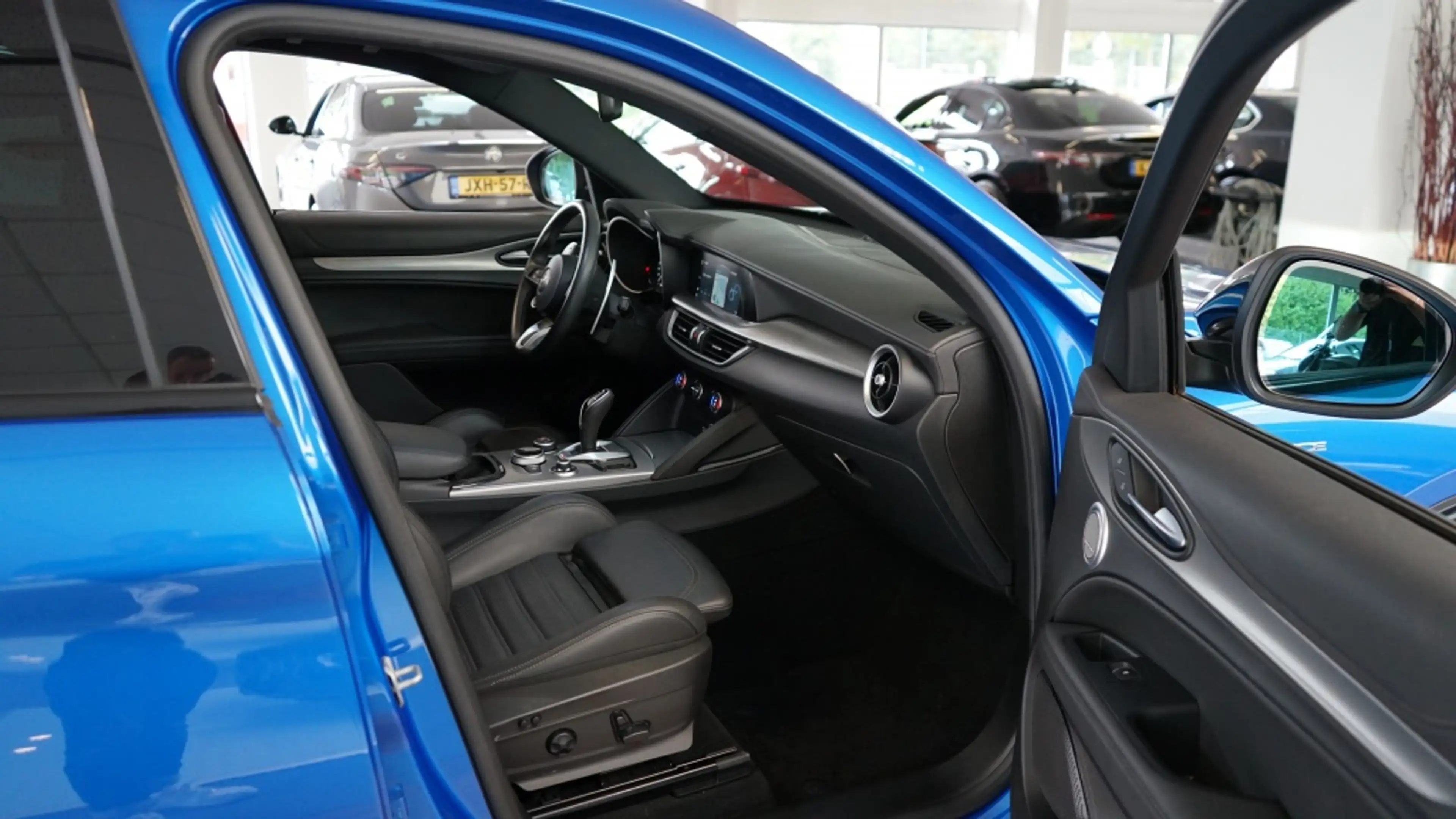 Alfa Romeo Stelvio 2.0 T AWD Veloce | elektr trekhaak | Pano | 21 inc — photo 33