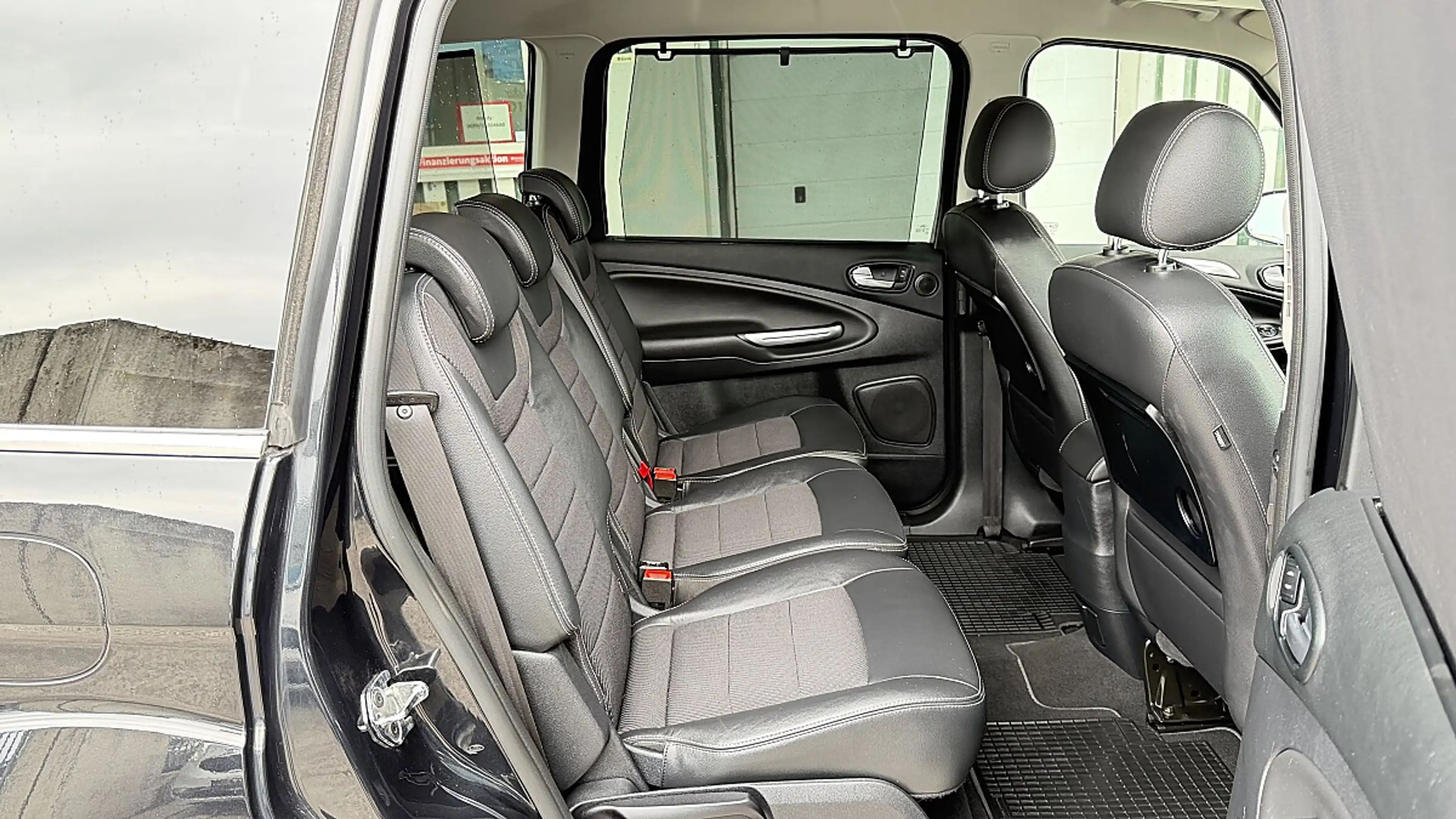 Ford Galaxy Titanium 2,2 TDCi, Leder, Navi — photo 11