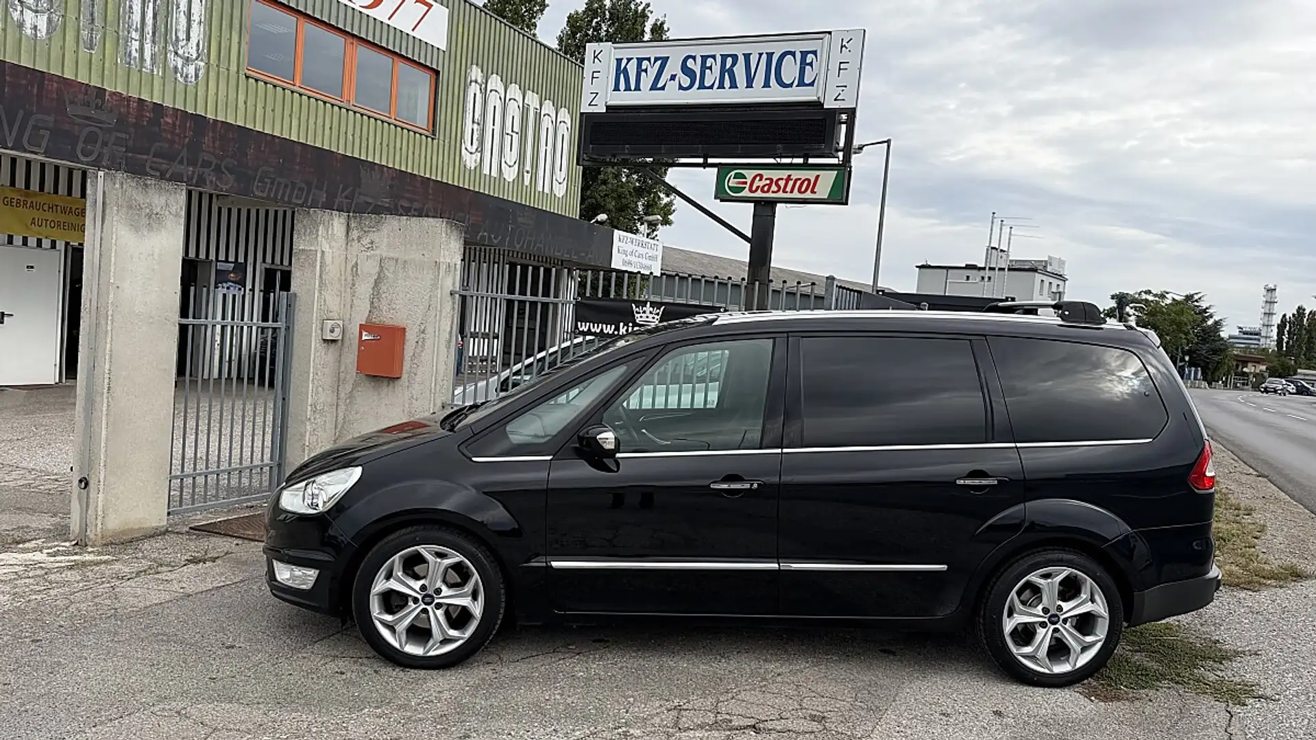 Ford Galaxy Titanium 2,2 TDCi, Leder, Navi Schwarz - 2
