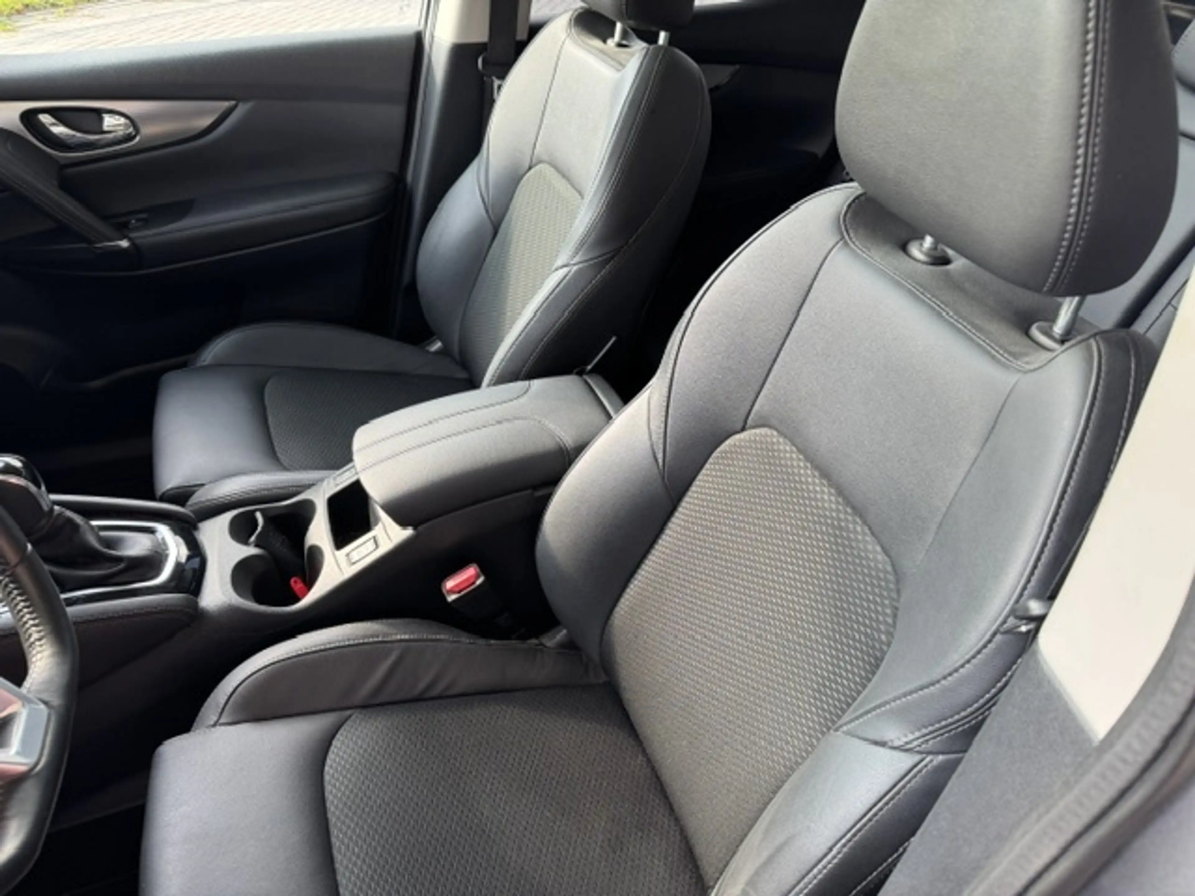 Nissan Qashqai 1.2 TEKNA AUTOMAAT + ECC/CAMERA/PANODAK/STOELVERW. — photo 6