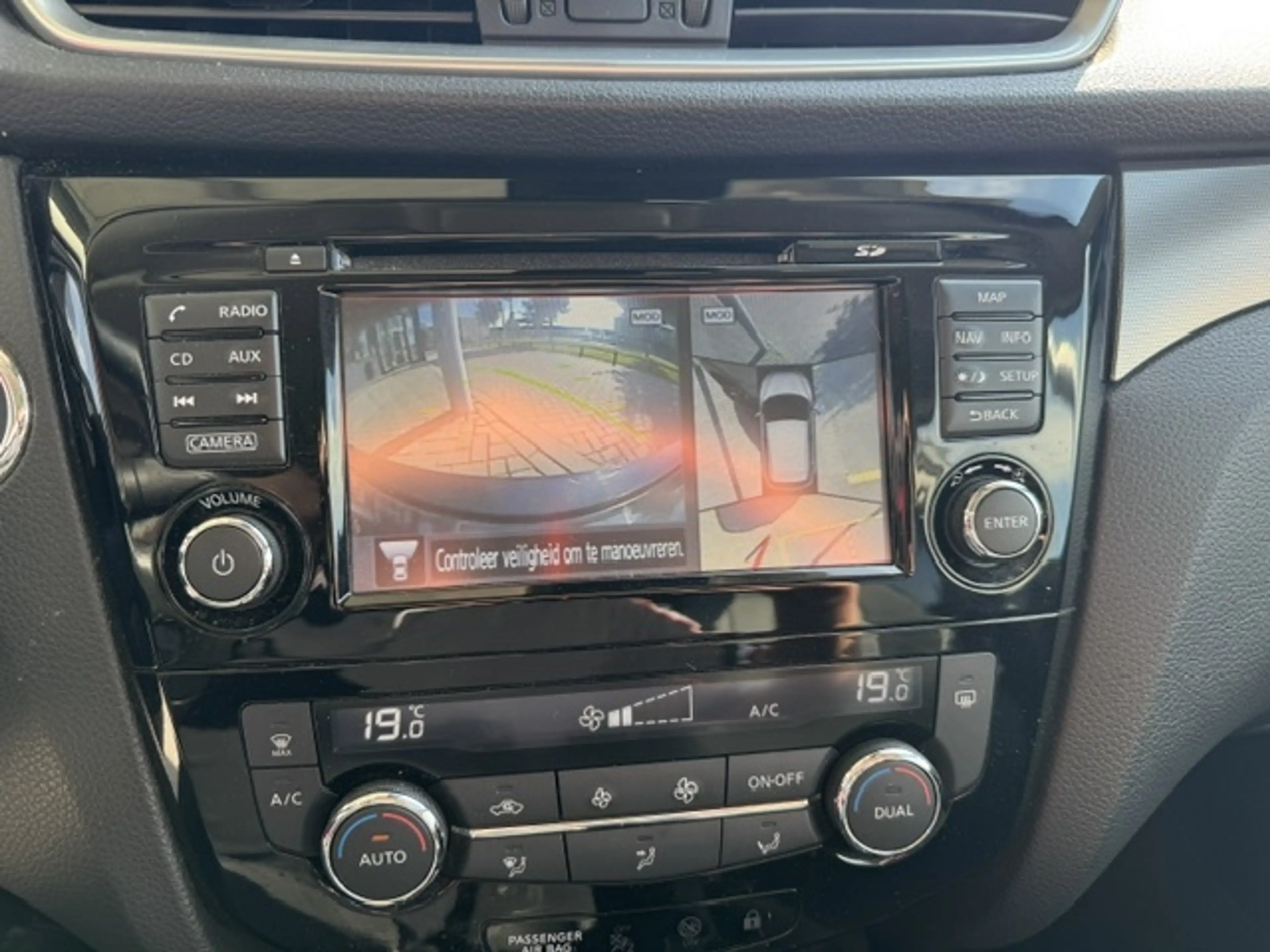 Nissan Qashqai 1.2 TEKNA AUTOMAAT + ECC/CAMERA/PANODAK/STOELVERW. — photo 17
