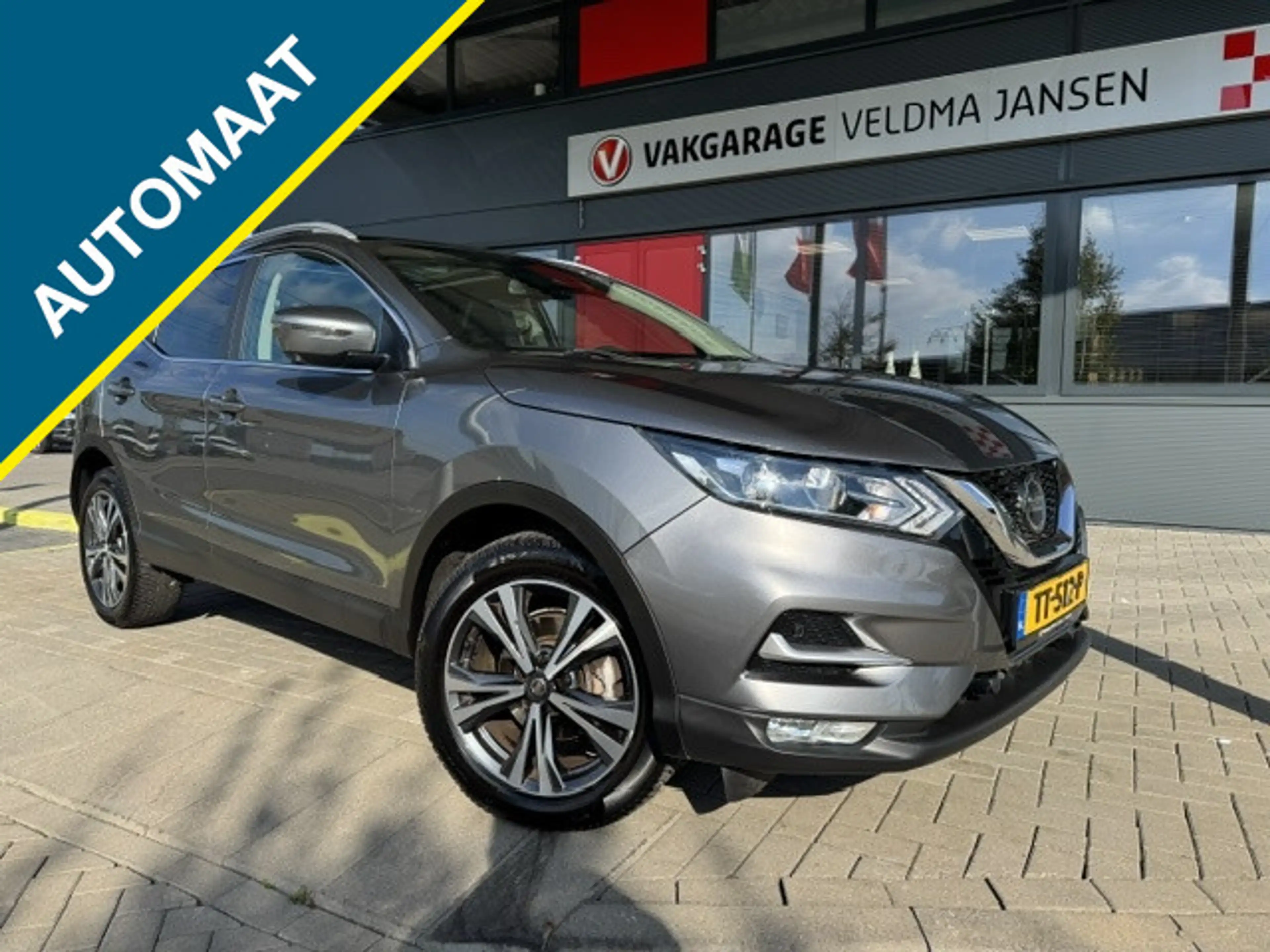 Nissan Qashqai 1.2 TEKNA AUTOMAAT + ECC/CAMERA/PANODAK/STOELVERW.