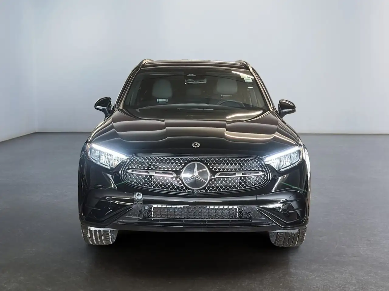 Mercedes-Benz GLC снимка Mercedes-Benz GLC