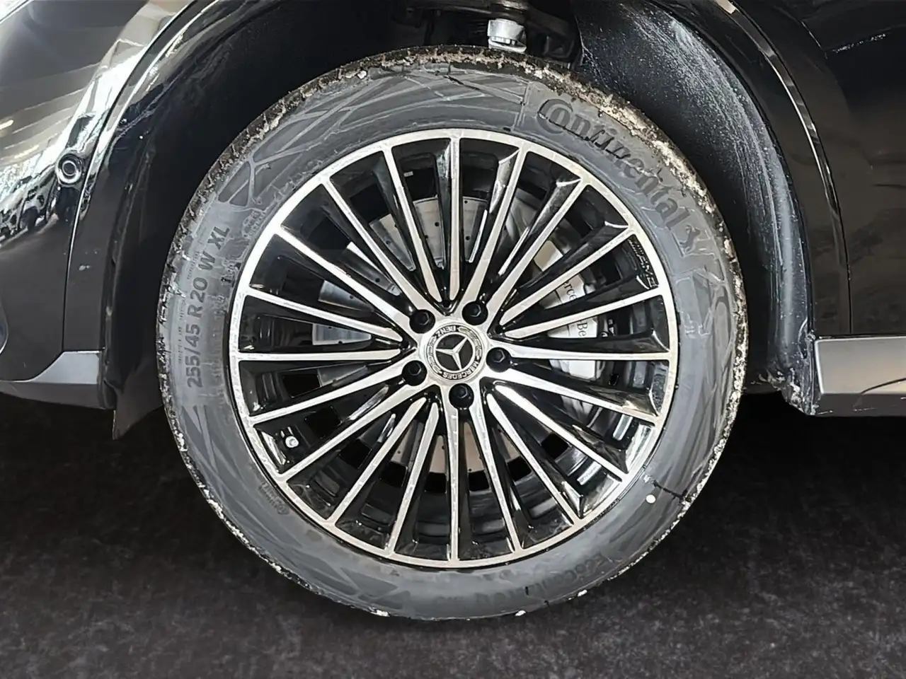 Mercedes-Benz GLC снимка Mercedes-Benz GLC