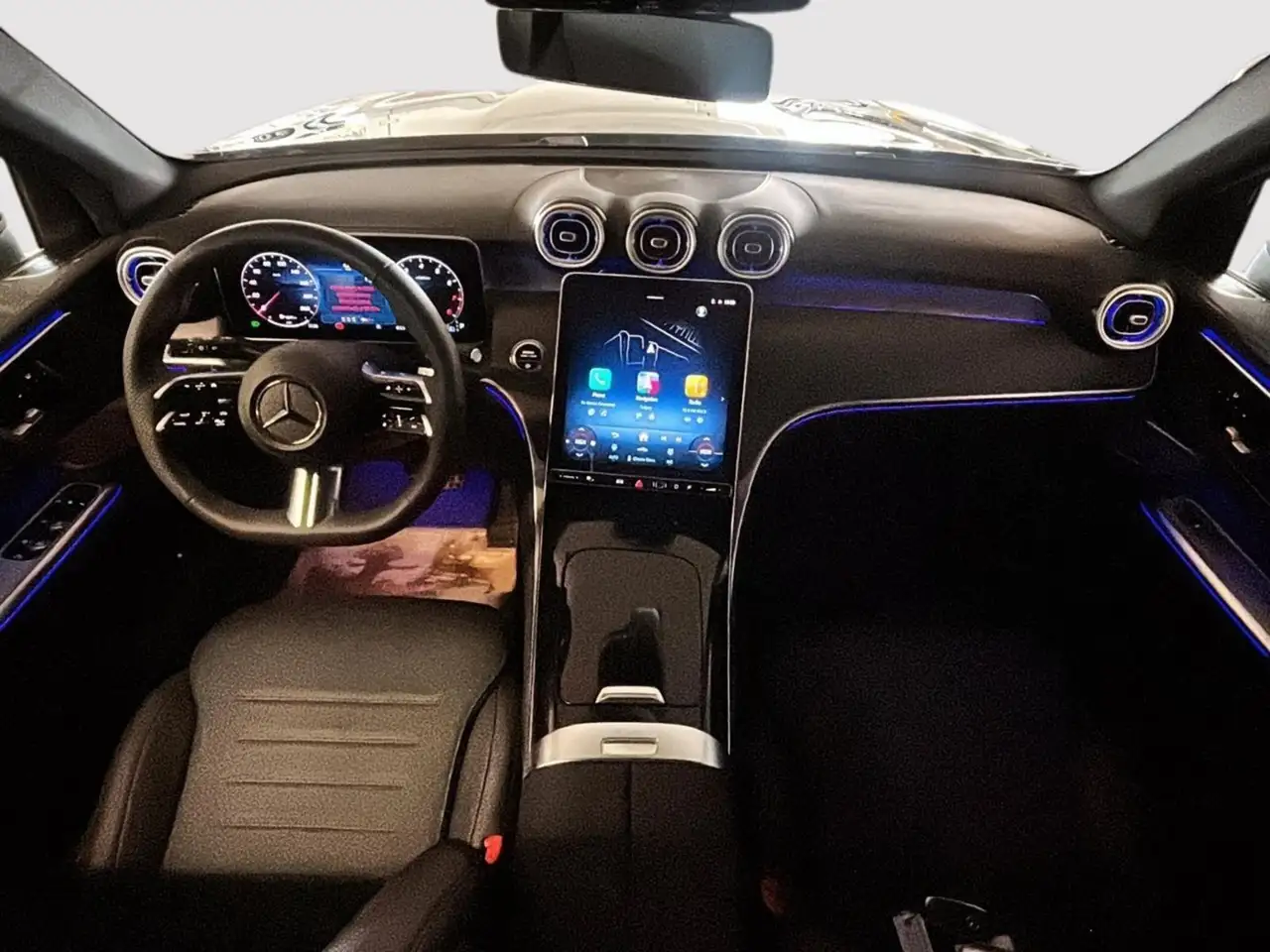 Mercedes-Benz GLC снимка Mercedes-Benz GLC