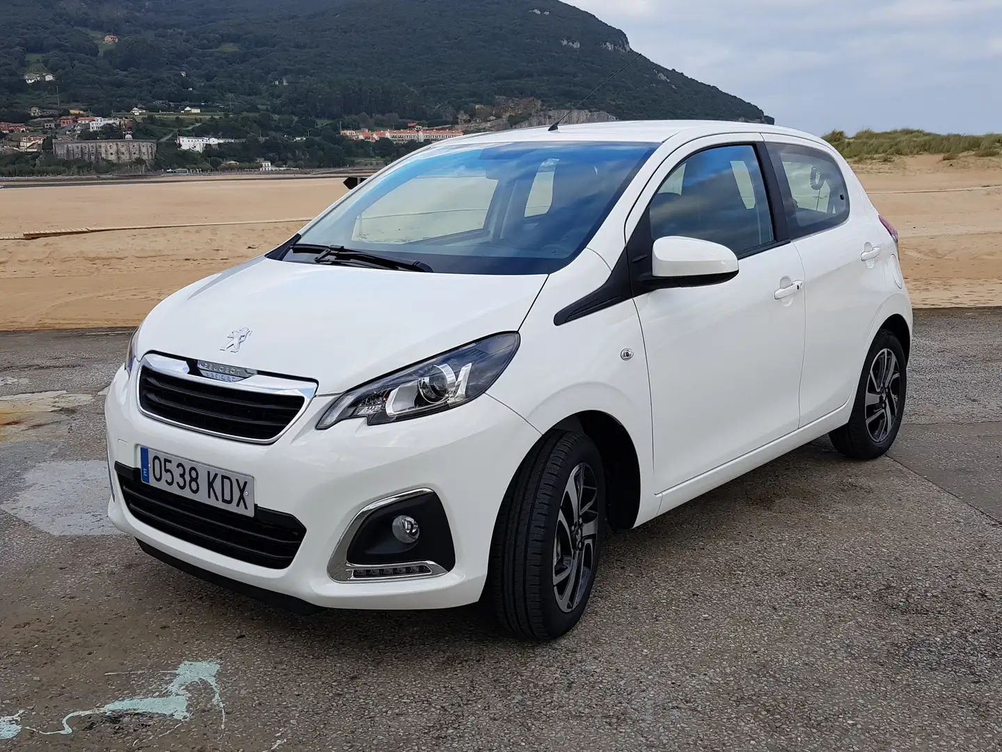Peugeot 108 108 1.2 PureTech Allure Allure Blanco - 2