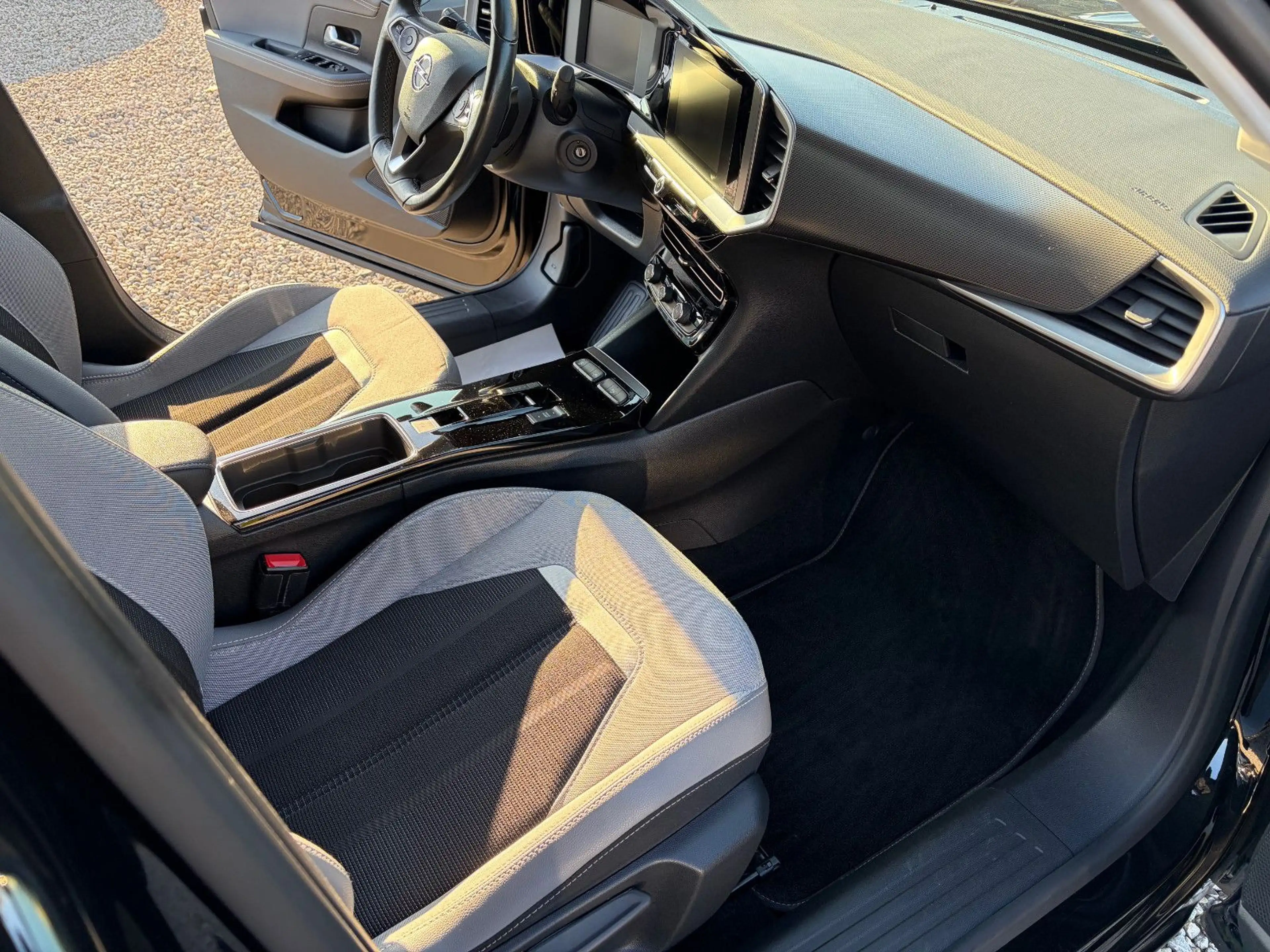Opel Mokka 1.2 Turbo Elegance +AUTOMATIK+LED+KAM+SHZ+ — photo 12