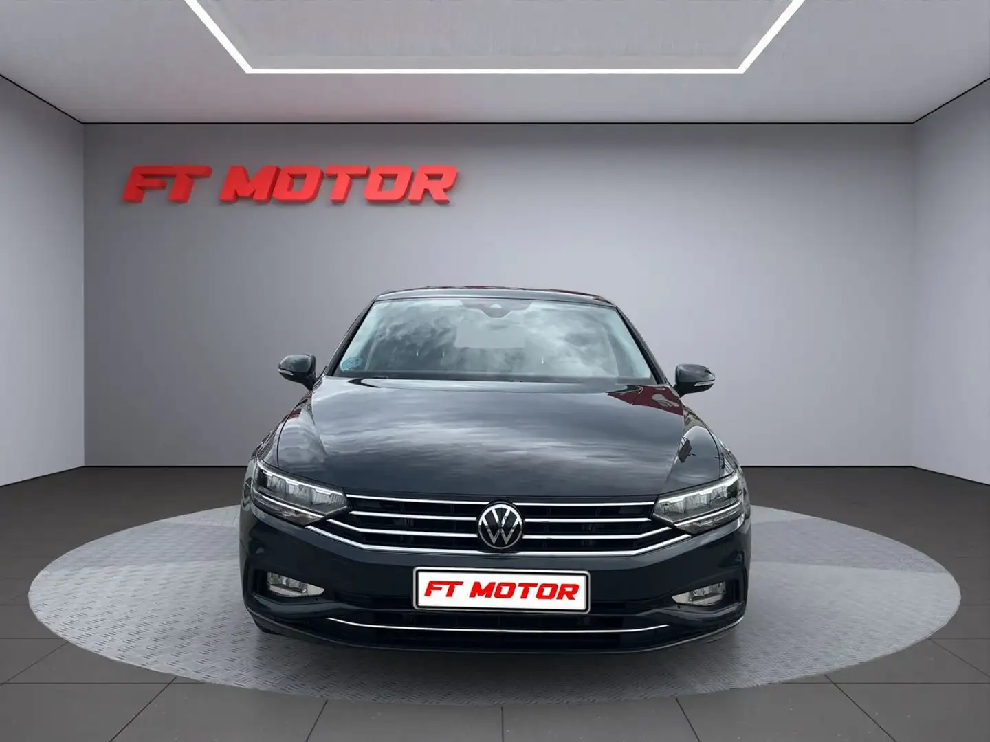 Volkswagen Passat 2.0TDI EVO Executive 110kW Grau - 2
