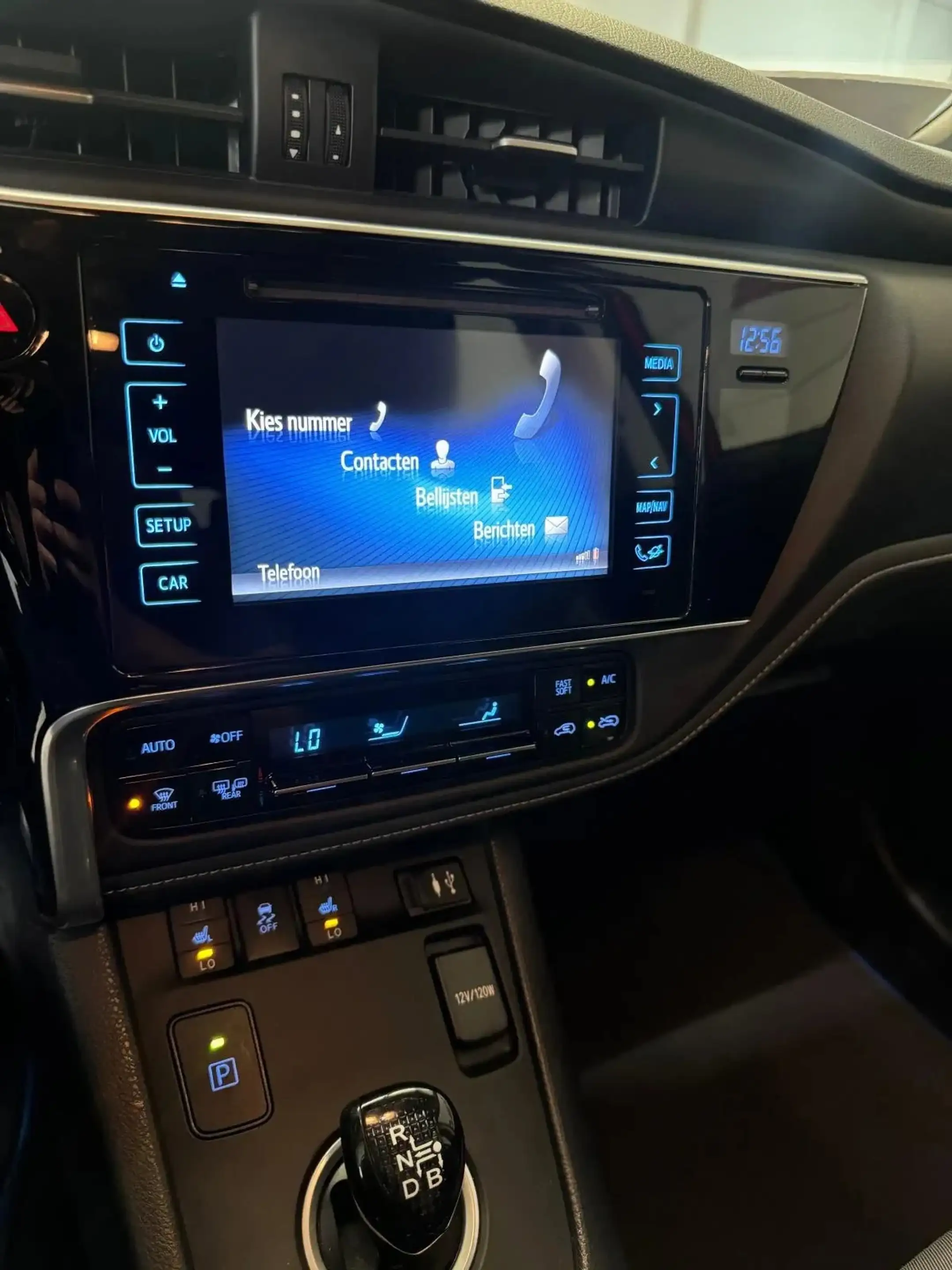 Toyota Auris Touring Sports 1.8 Hybrid Business Plus, Camera, C — photo 37