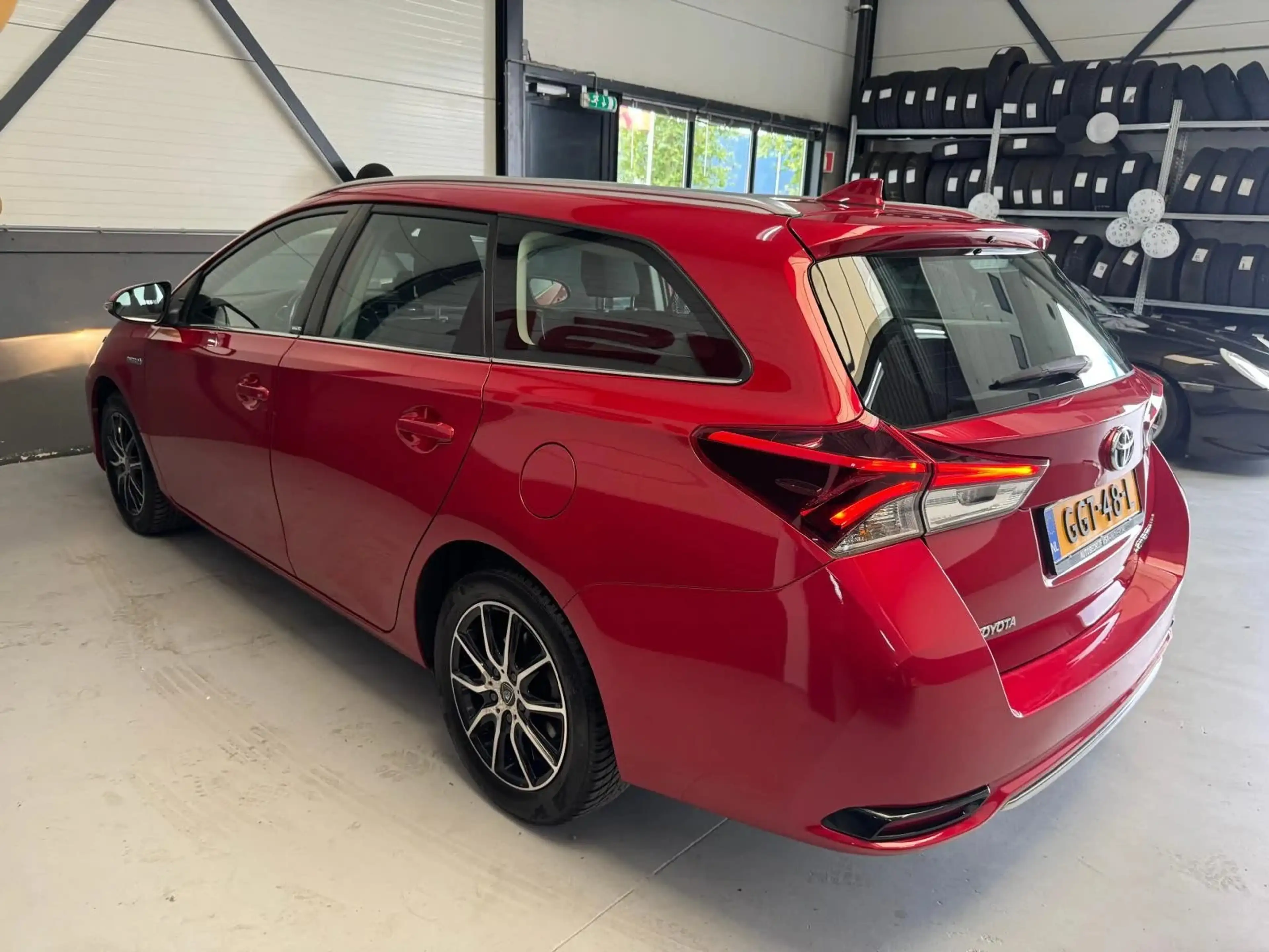 Toyota Auris Touring Sports 1.8 Hybrid Business Plus, Camera, C — photo 8