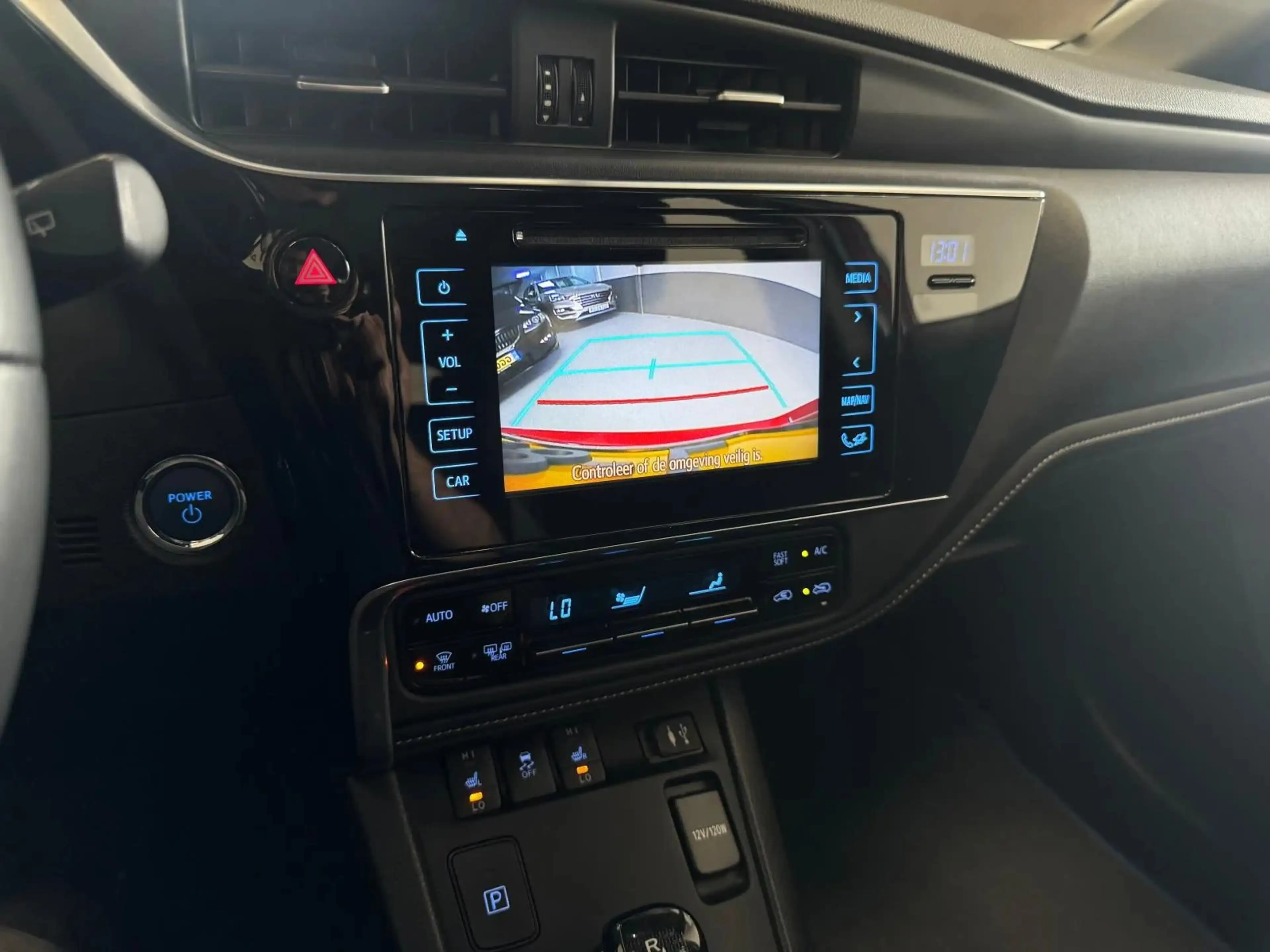 Toyota Auris Touring Sports 1.8 Hybrid Business Plus, Camera, C — photo 18