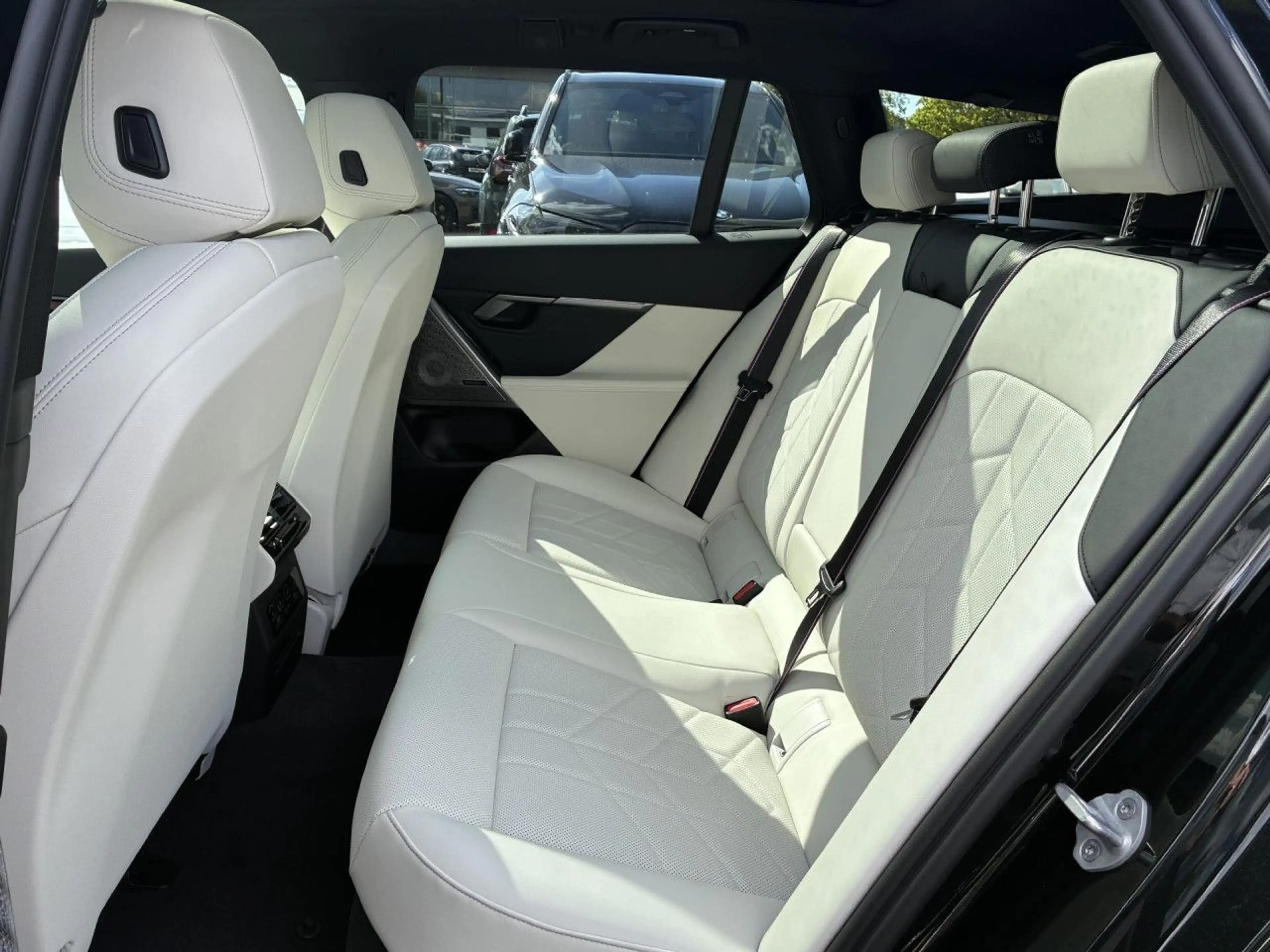 BMW 540 d xdrive Touring Sportpaket Navi LED Klima PDC — photo 10