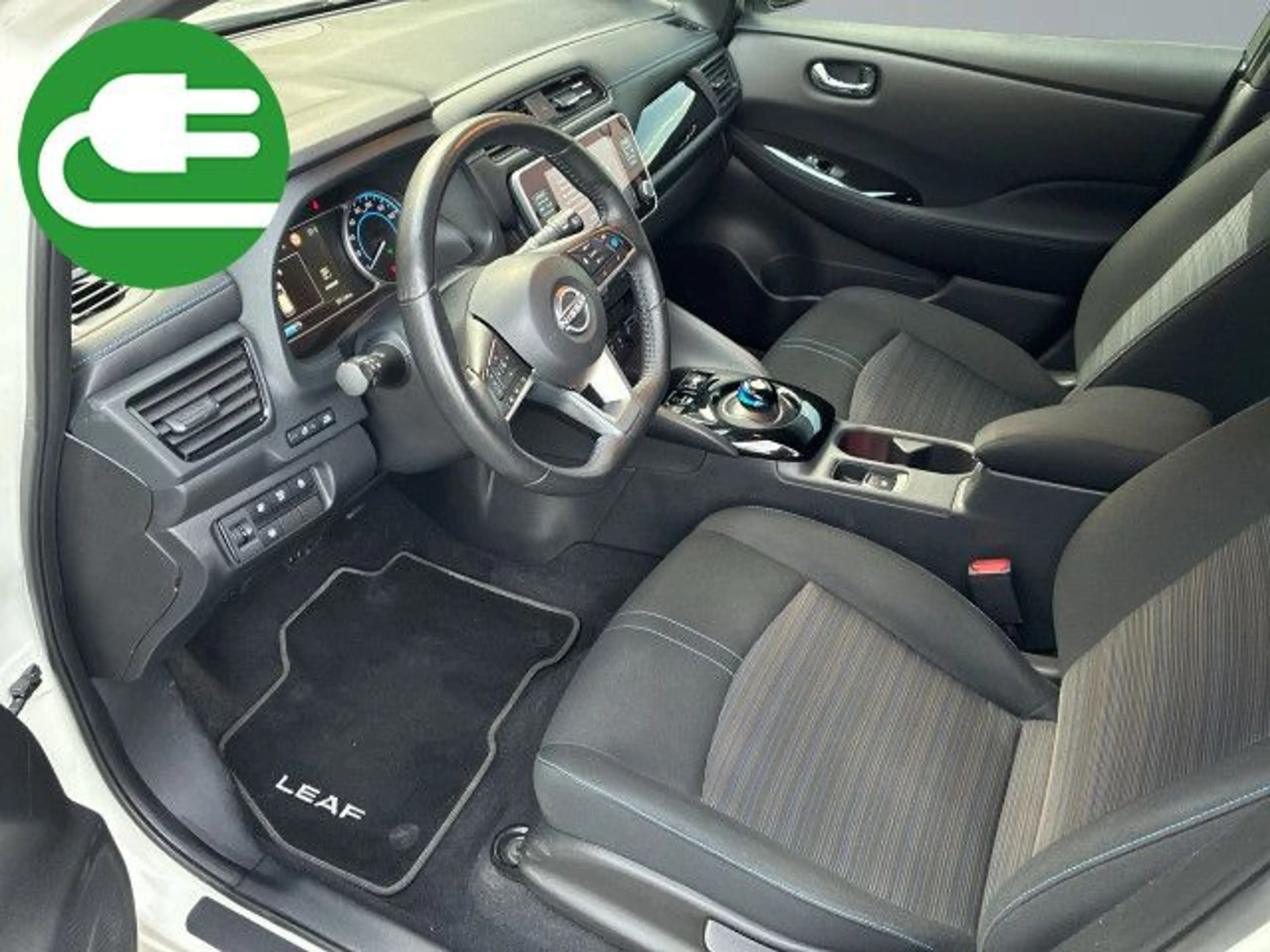 Nissan Leaf 39 kWh N-Connecta WinterP Navi Bluetooth — photo 13